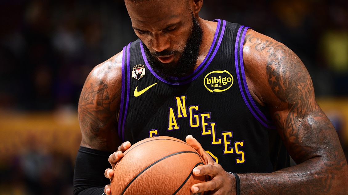 lebron james muscle lakers