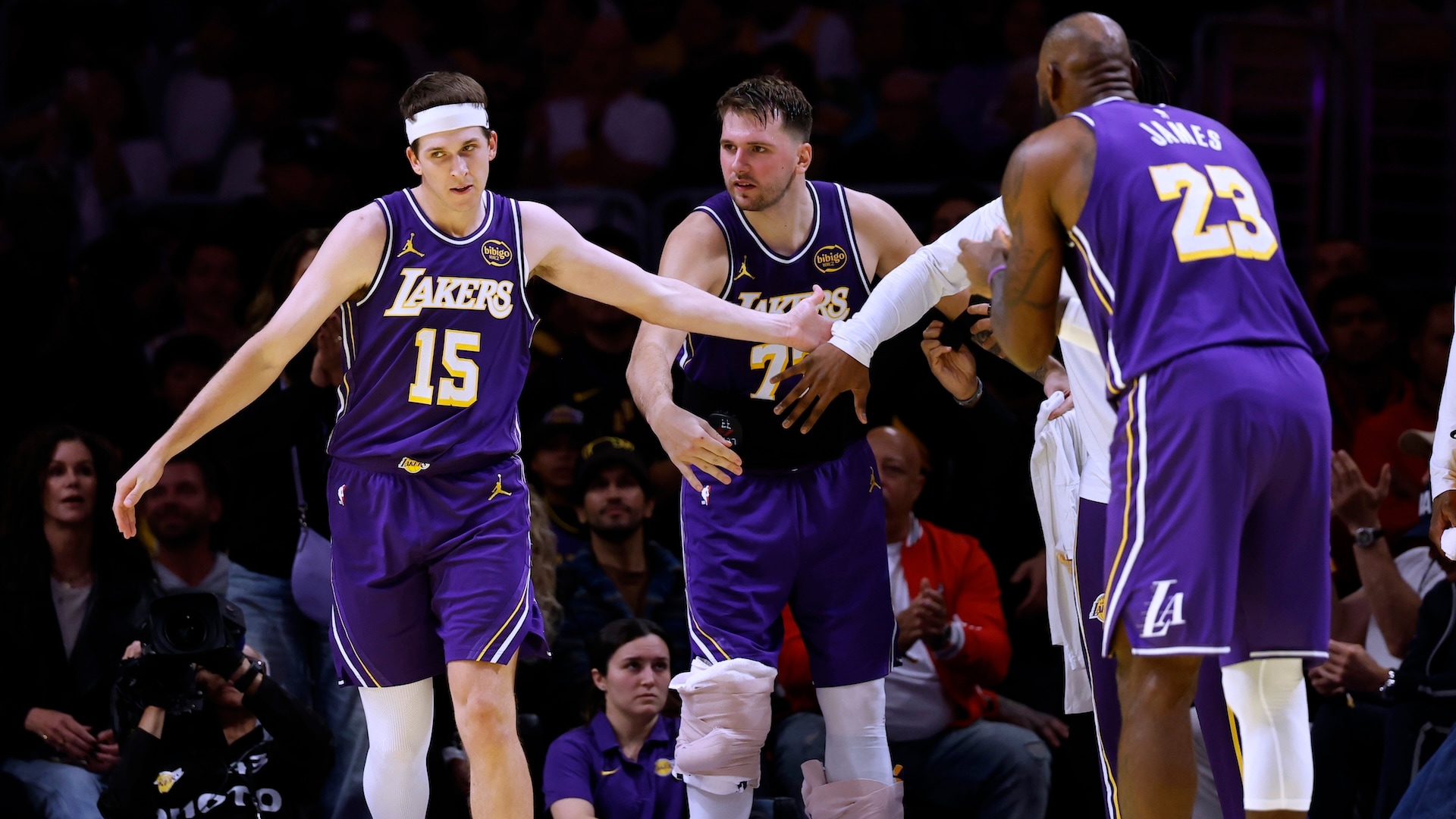 Lakers Waive Alfonzo McKinnie | Los Angeles Lakers