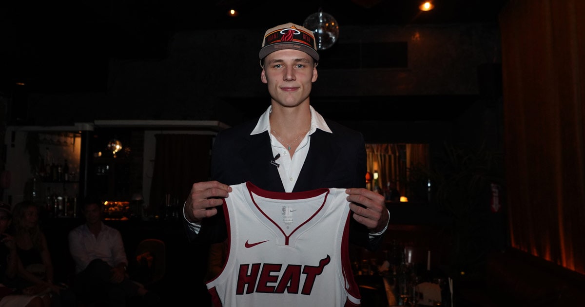 HEAT SIGN PELLE LARSSON | Miami Heat