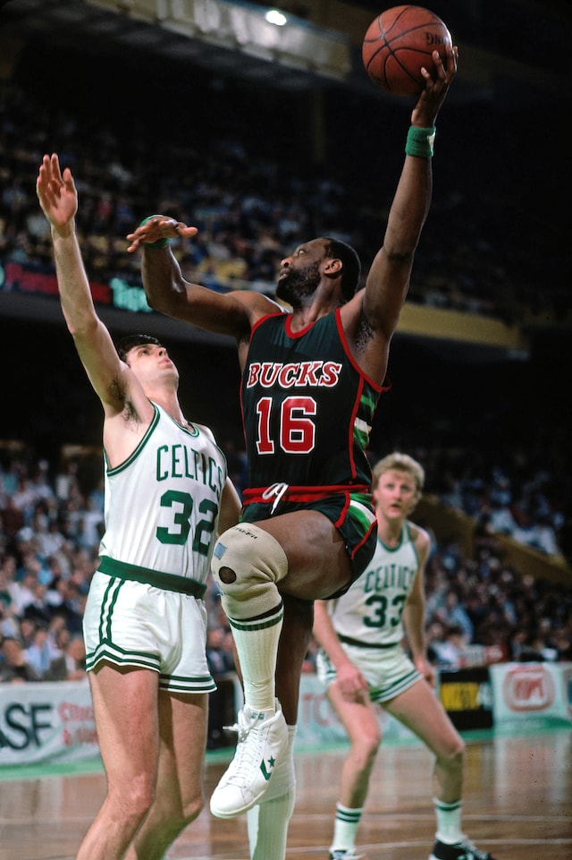 In Photos: Honoring the Life and Career of Bob Lanier | Milwaukee Bucks