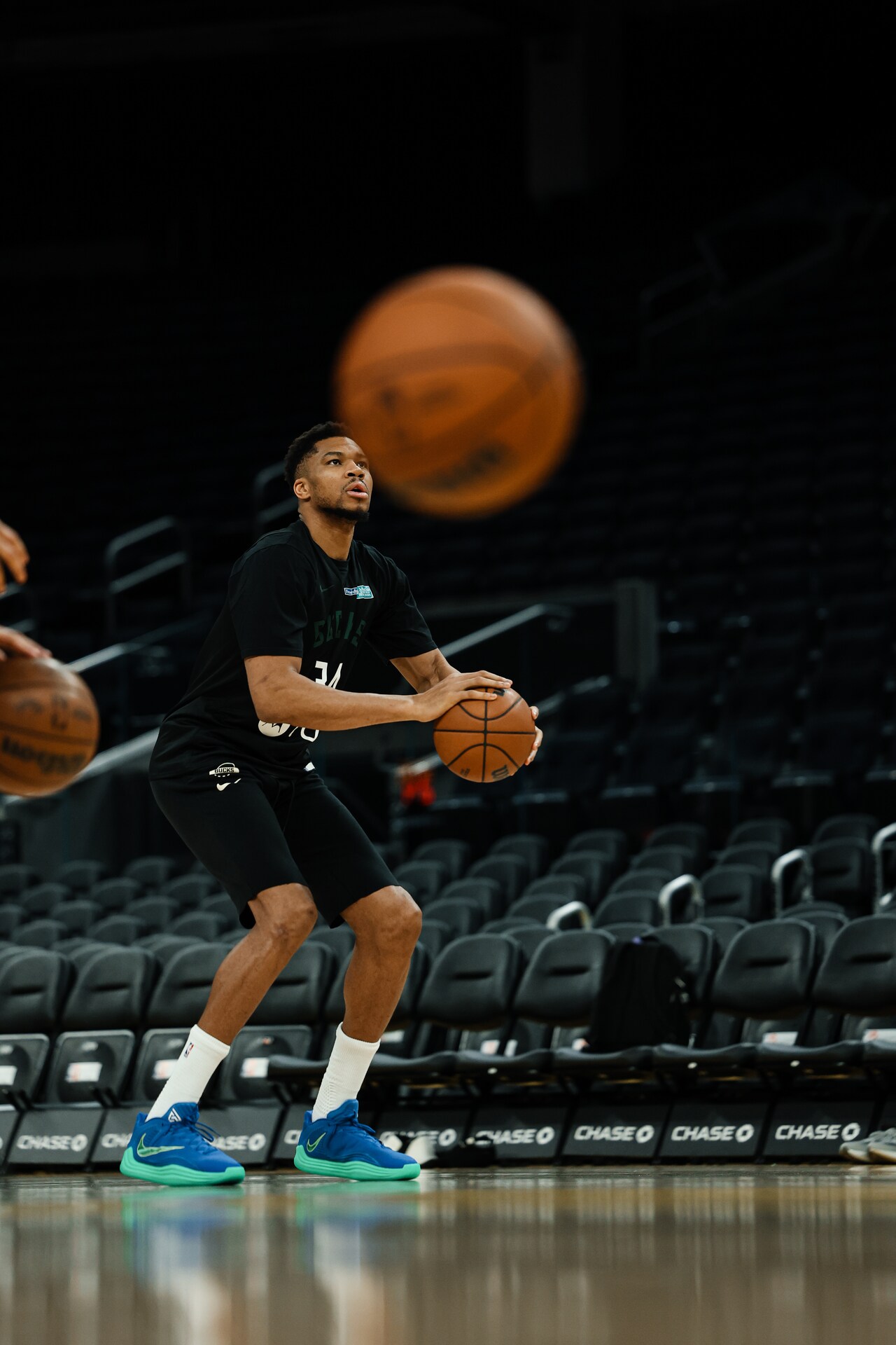In Photos: Bucks practice in San Francisco | 1.6.26 | Milwaukee Bucks
