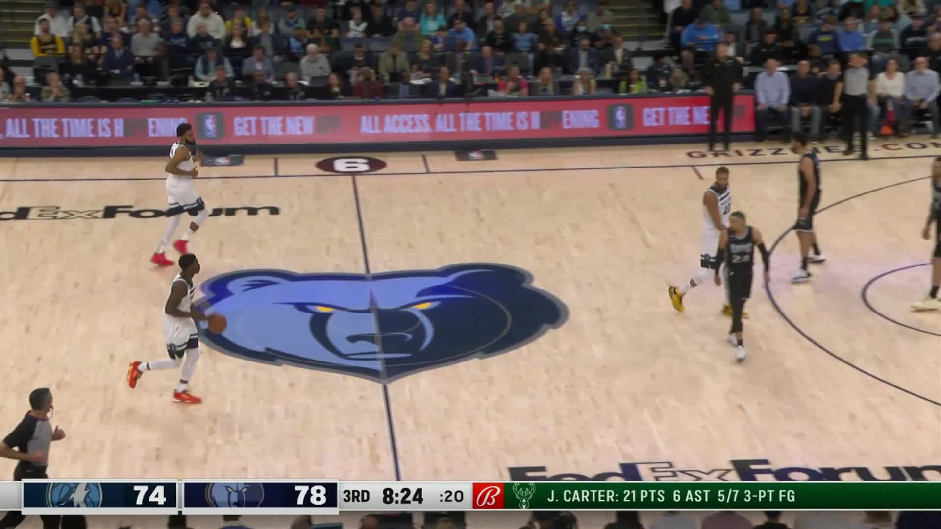 KAT finds Rudy | NBA.com