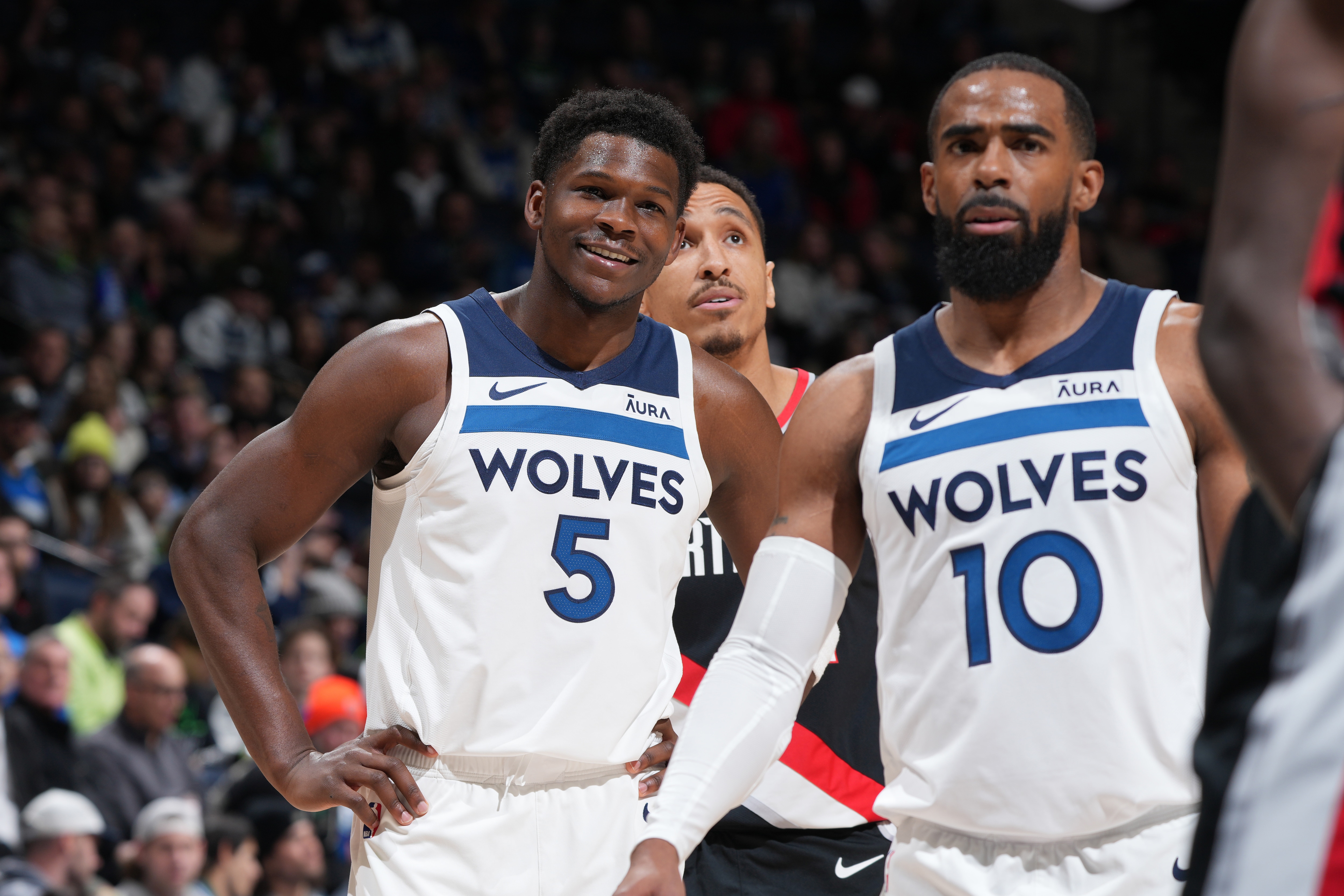Wolves Pics: Wolves Take Down Trail Blazers | 01.12.24 Photo Gallery ...