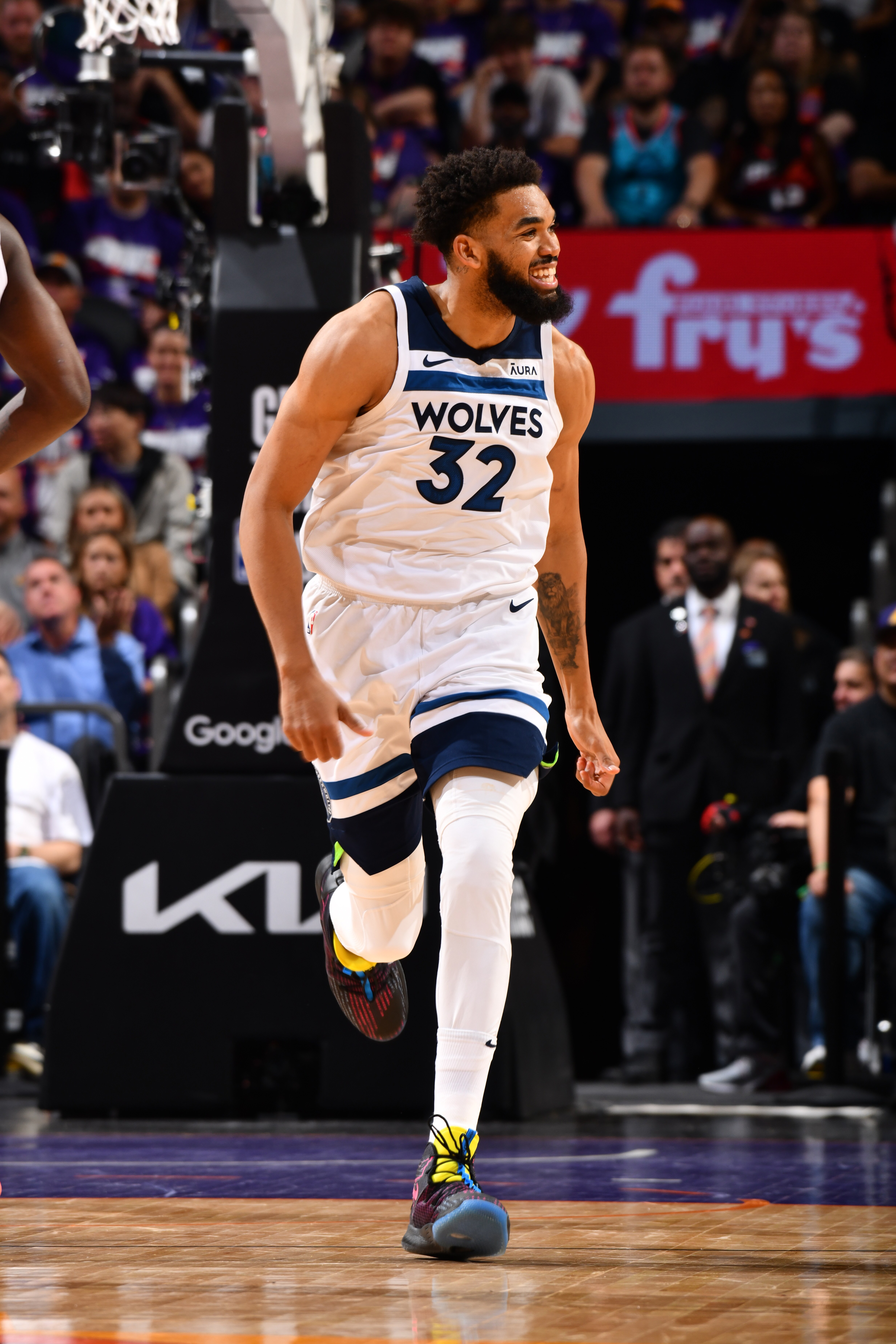 Wolves Pics: Wolves Defeat Suns In GAME THREE | 04.26.24