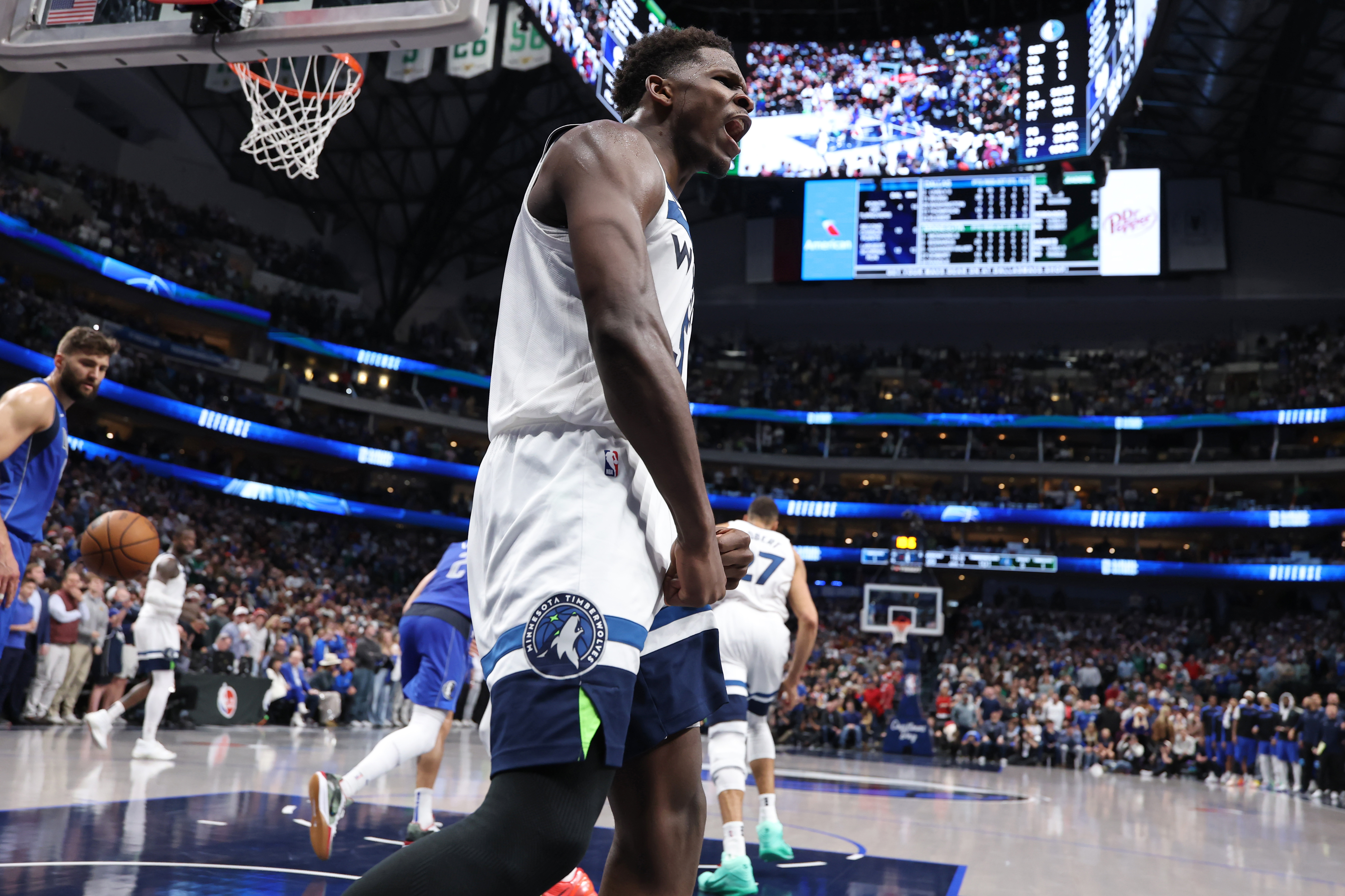 סיקור 5 משחקי נר ראשון של חנוכה (וגם כריסמס) עם החמישייה הפותחת של מסקרי היום / צוות הופס סיקור 5 משחקי נר ראשון של חנוכה (וגם כריסמס) עם החמישייה הפותחת של מסקרי היום / צוות הופס