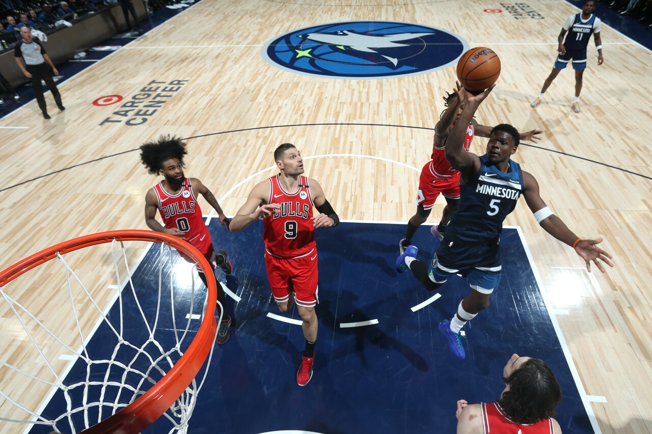 Wolves Pics: Wolves Defeat Bulls, 127-108 | 02.05.25 | Minnesota ...