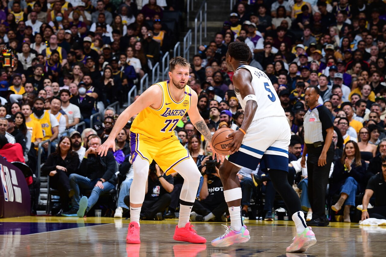 Wolves Pics: Wolves Lose To Lakers In Game 2, 94-85 | 04.22.25 ...