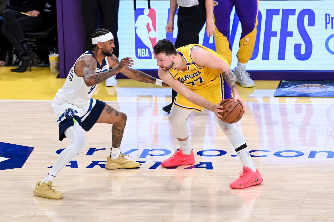 Wolves Pics: Wolves Lose To Lakers In Game 2, 94-85 | 04.22.25 ...