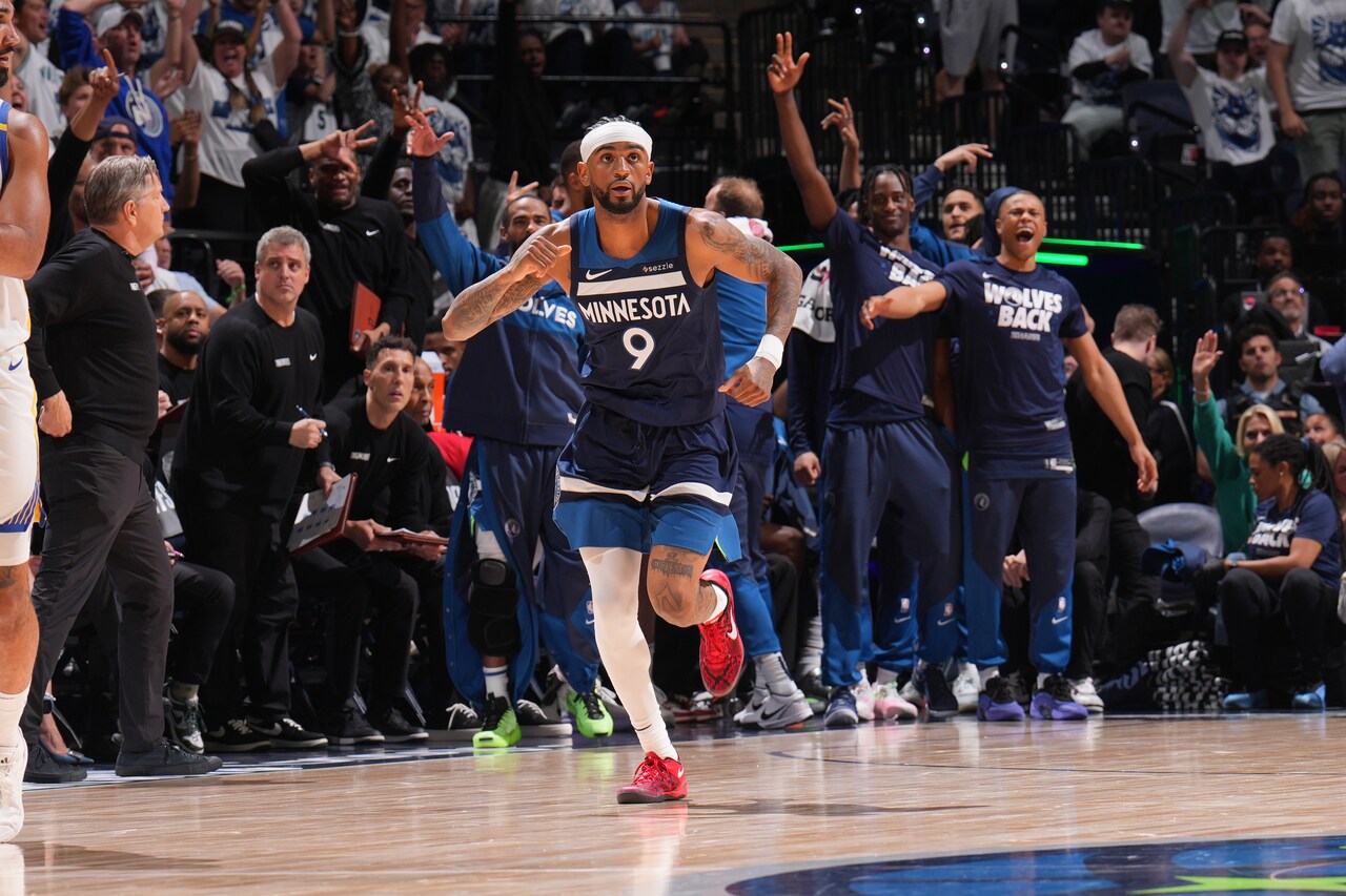 Wolves Pics: Wolves Top Warriors In Game 2, 117-93 | 05.08.25 ...