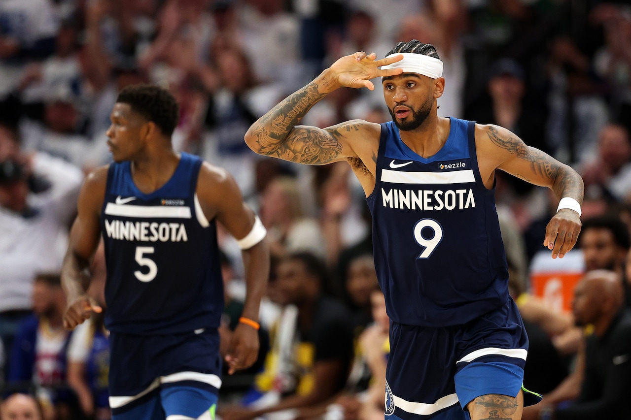 Wolves Pics: Wolves Top Warriors In Game 2, 117-93 | 05.08.25 ...