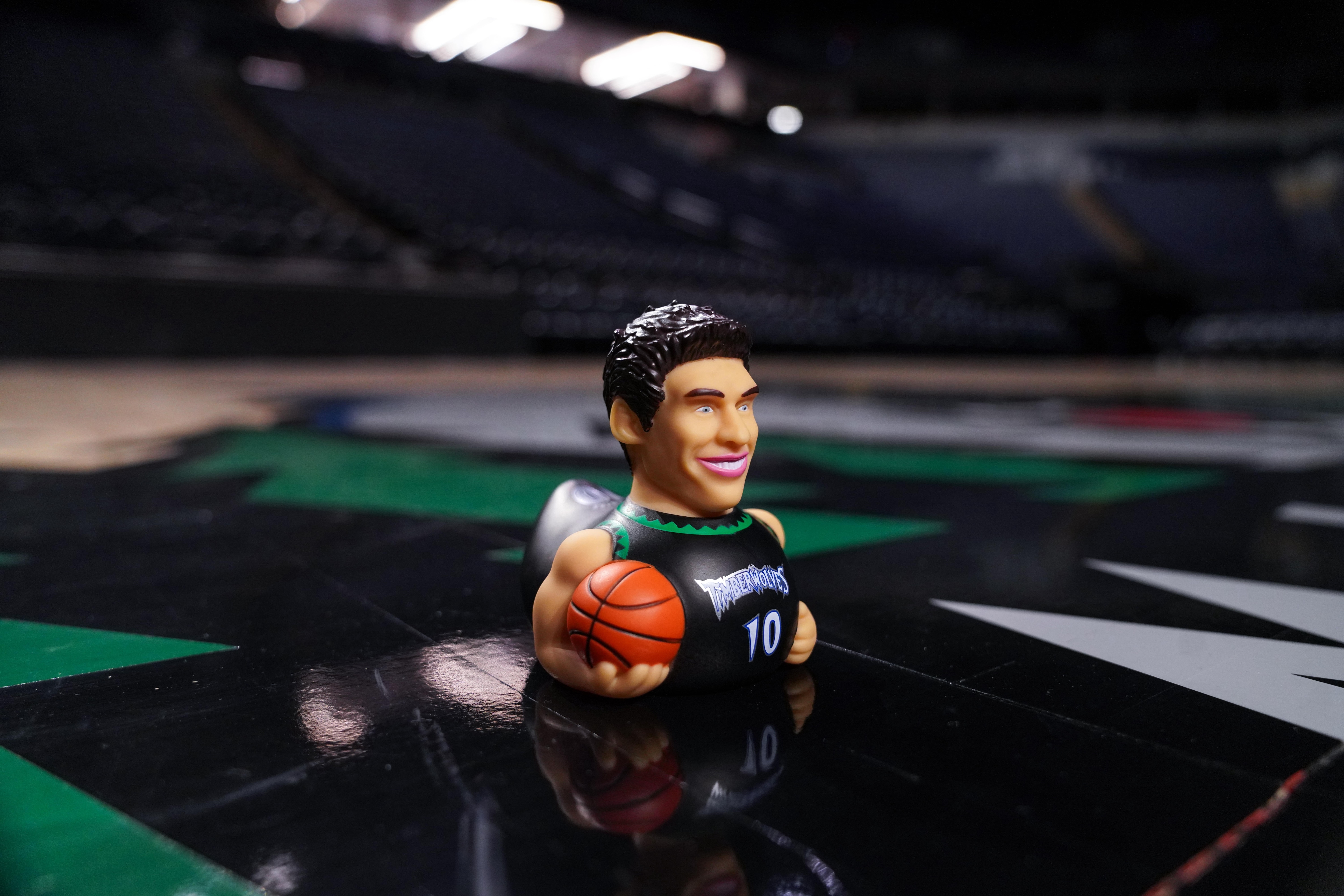 Wally Szczerbiak on his Timberwolves ClassicDuck Giveaway, Kevin 