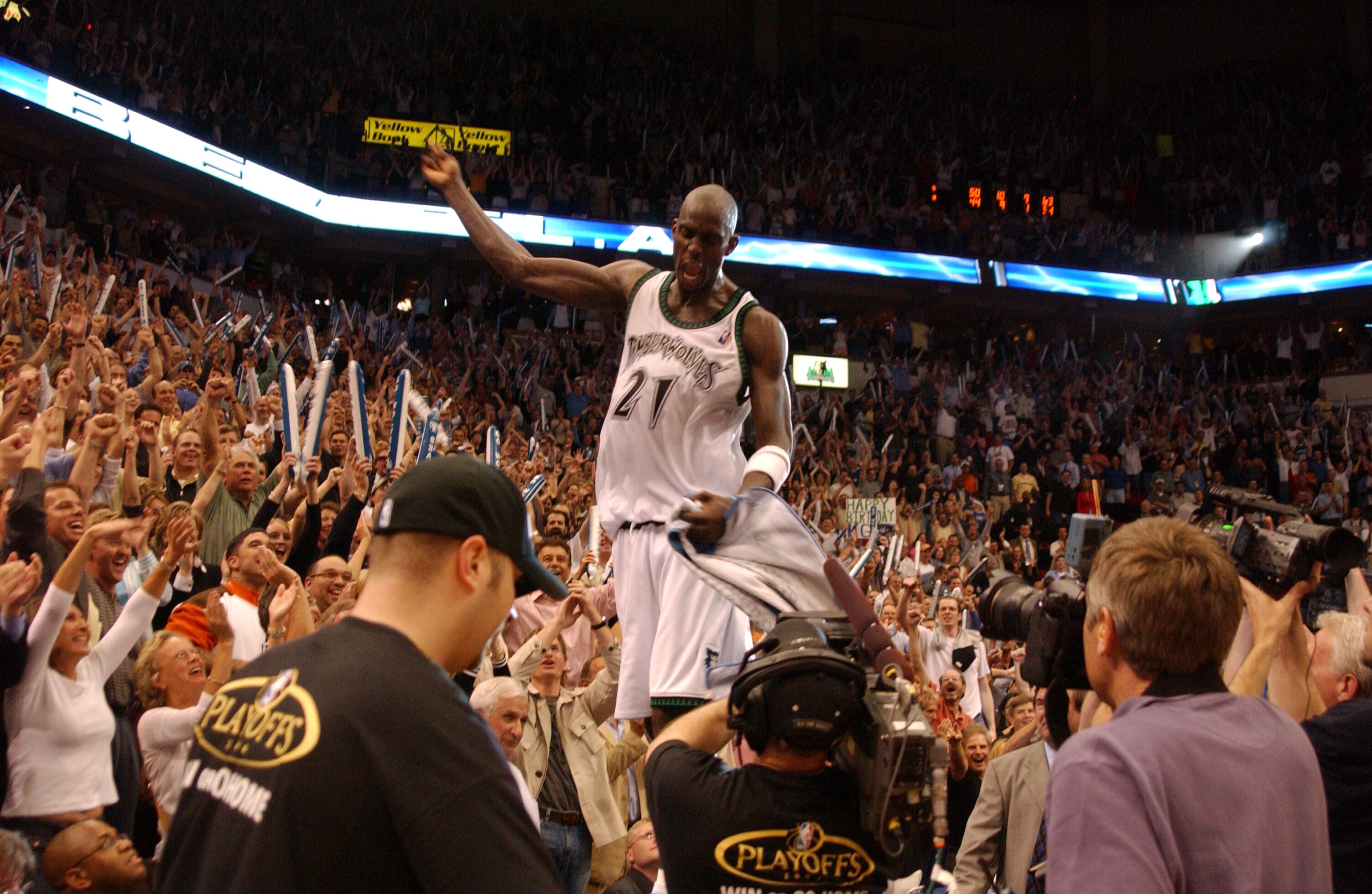 Wally Szczerbiak on his Timberwolves ClassicDuck Giveaway, Kevin 