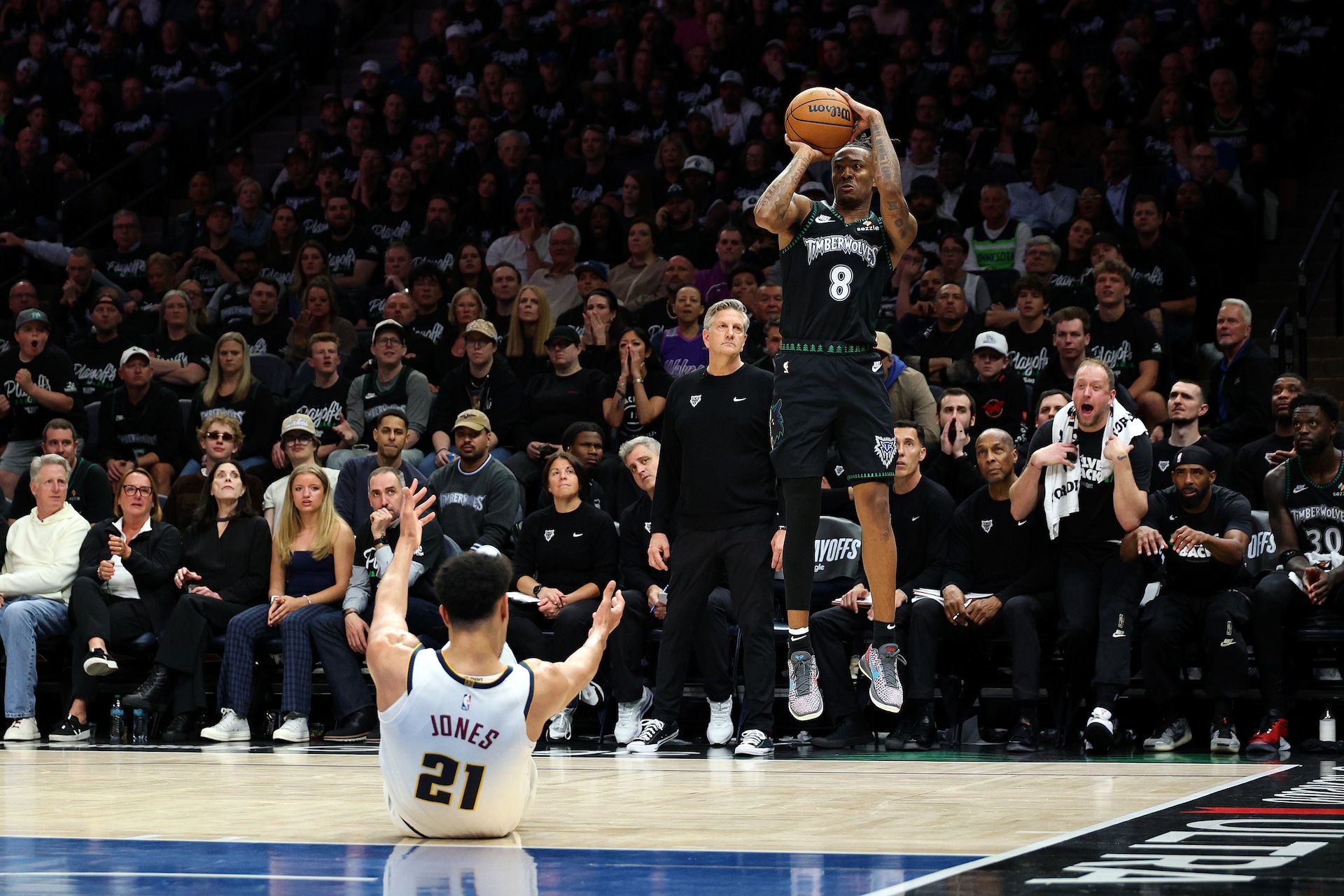 סיקור משחקי חמישי / תומר שנאן