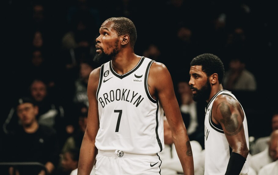 Gallery Nets vs. 76ers Photo Gallery