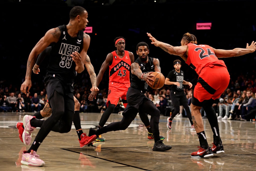 Gallery Nets vs. Raptors Photo Gallery