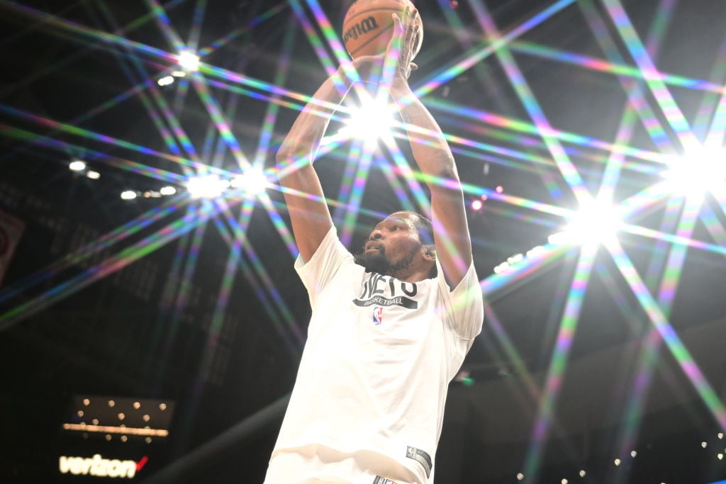 Gallery Nets vs. Hawks Photo Gallery