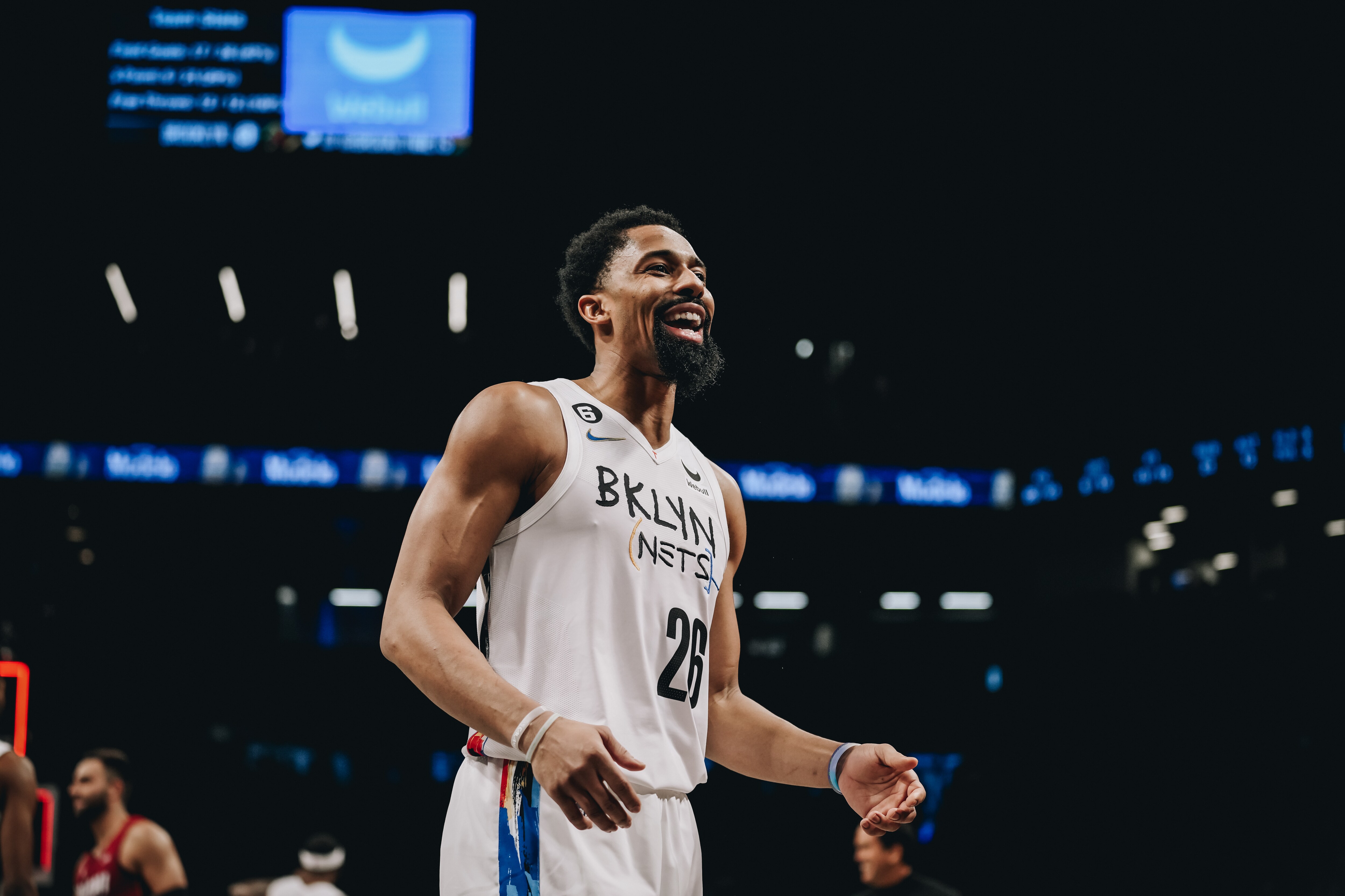 Gallery Nets vs. Heat Photo Gallery