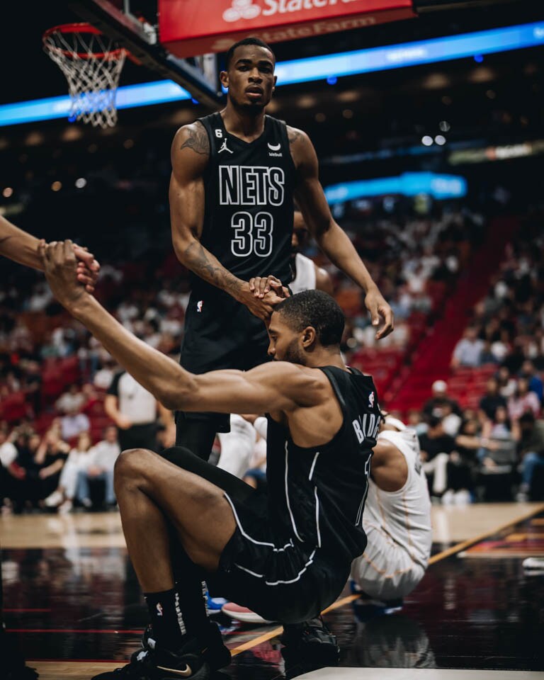 Gallery Nets vs. Heat Photo Gallery