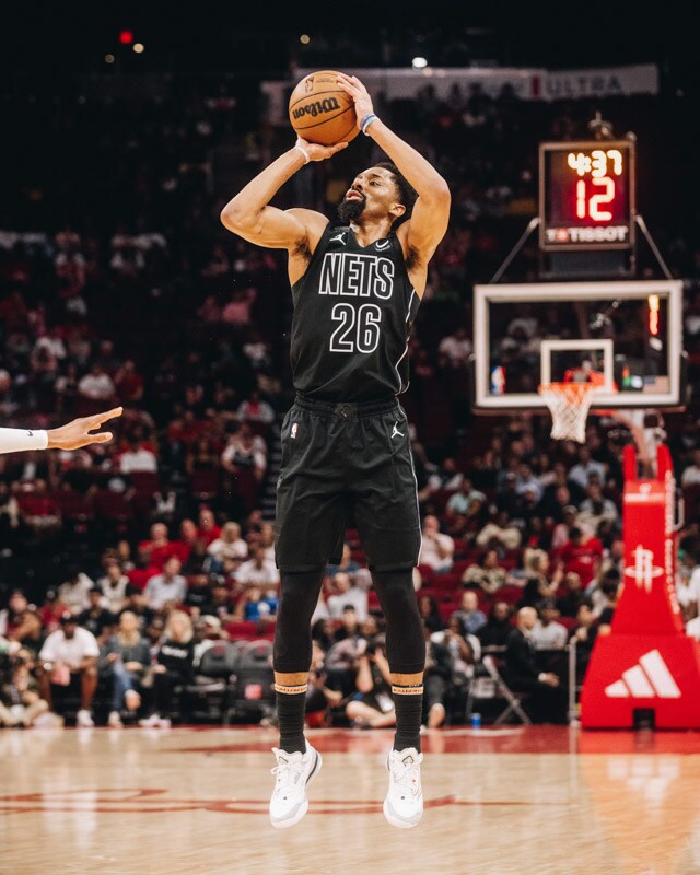 Gallery Nets vs. Rockets Photo Gallery