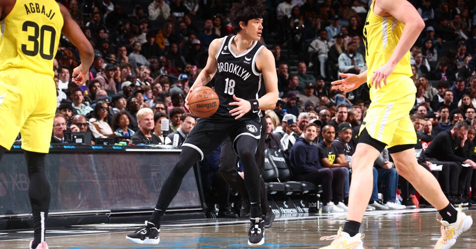 Gallery Nets vs. Jazz Photo Gallery