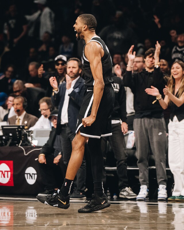 Gallery Nets vs. Sixers Game 3 Photo Gallery