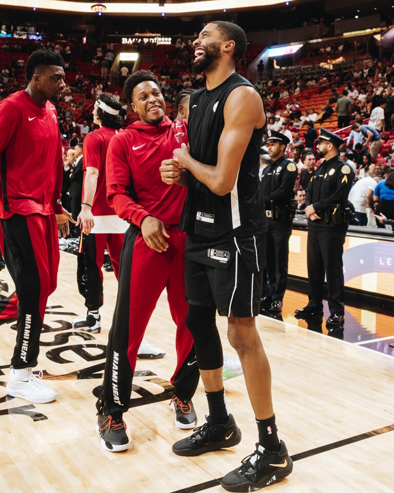 Gallery Nets vs. Heat Photo Gallery