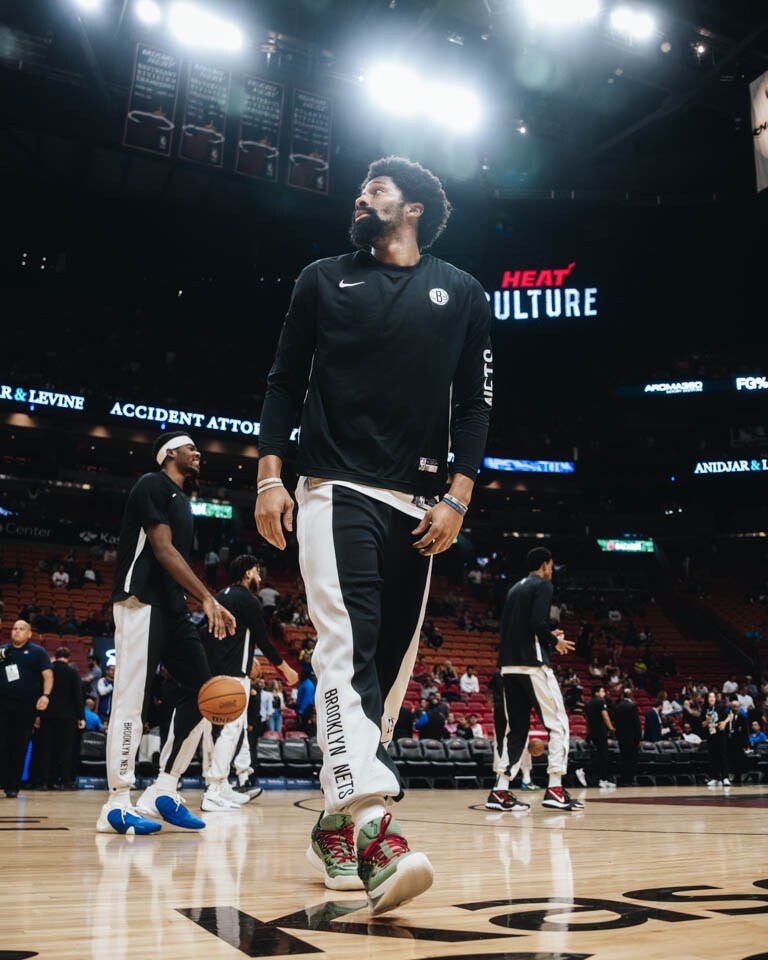 Gallery Nets vs. Heat Photo Gallery