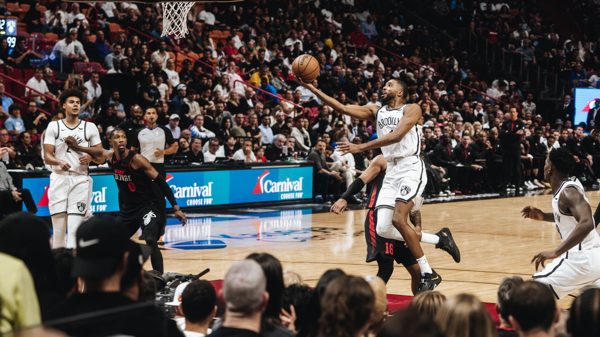 Gallery Nets vs. Heat Photo Gallery