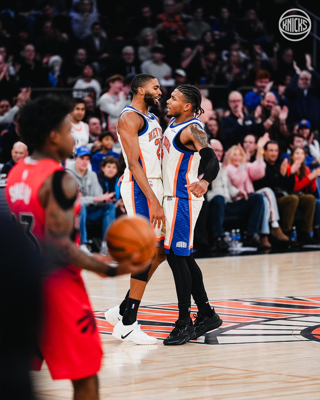 Knicks on the Court: November 30 vs Toronto Raptors | New York Knicks