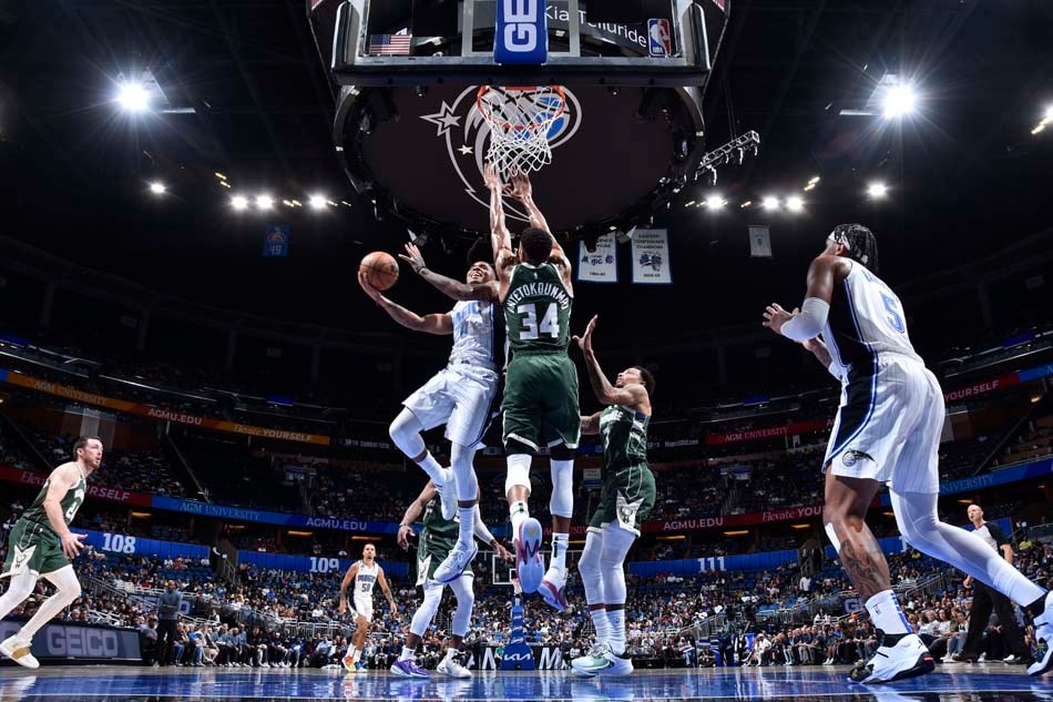 Photos of the Night: Magic vs. Bucks (12/5/22) Photo Gallery | NBA.com
