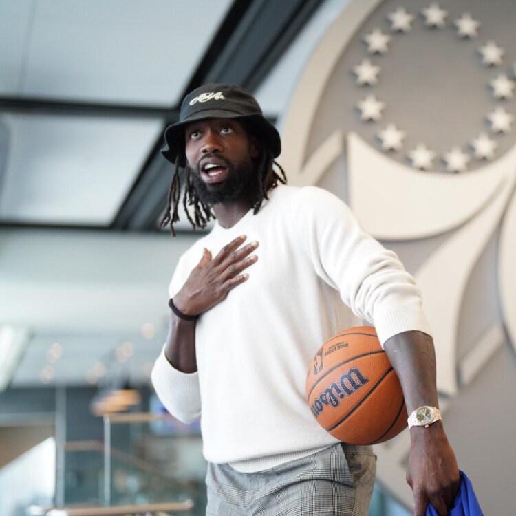 Patrick Beverley Player Profile & Biography Philadelphia 76ers