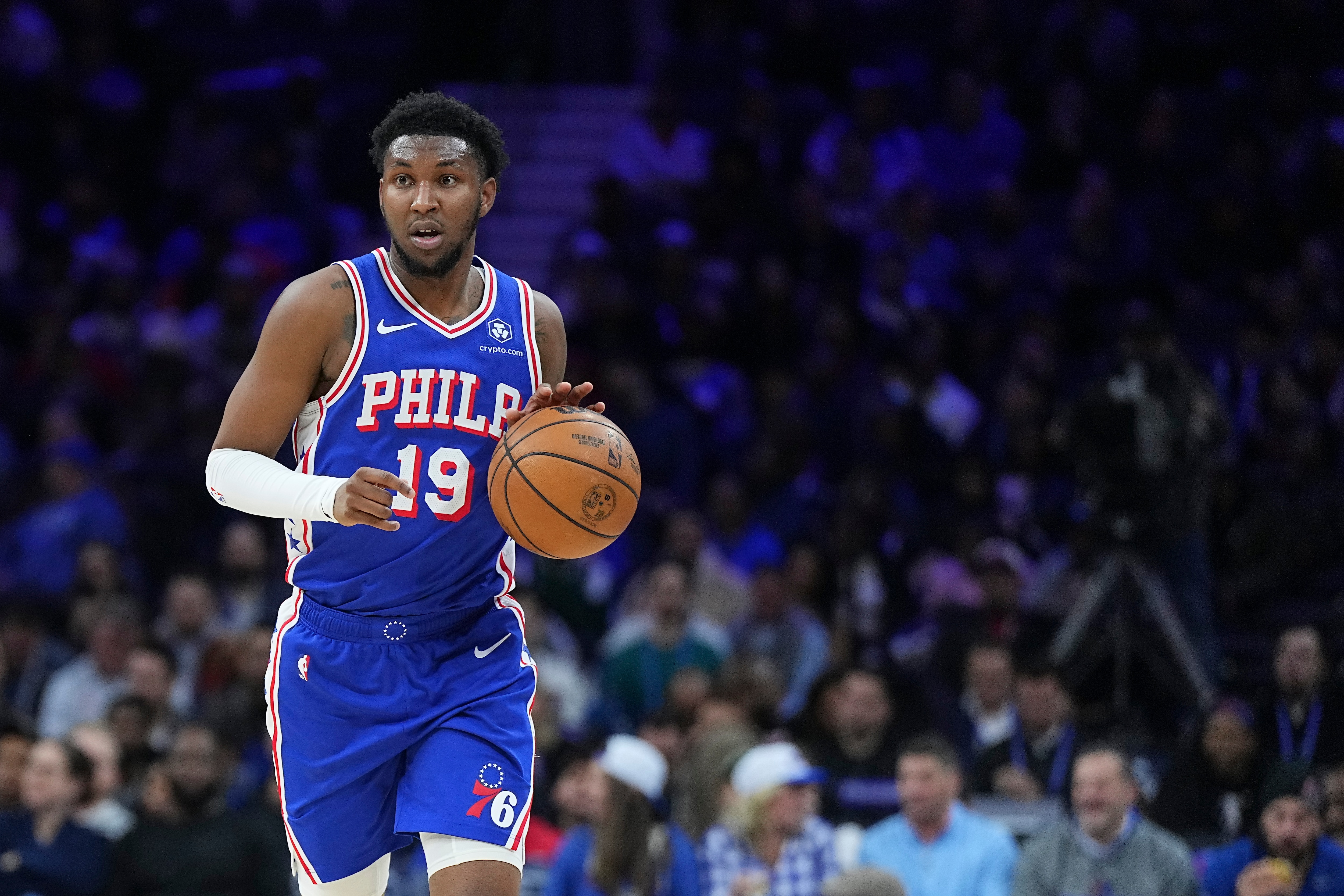 Justin Edwards #19 of the Philadelphia 76ers dribbles the ball