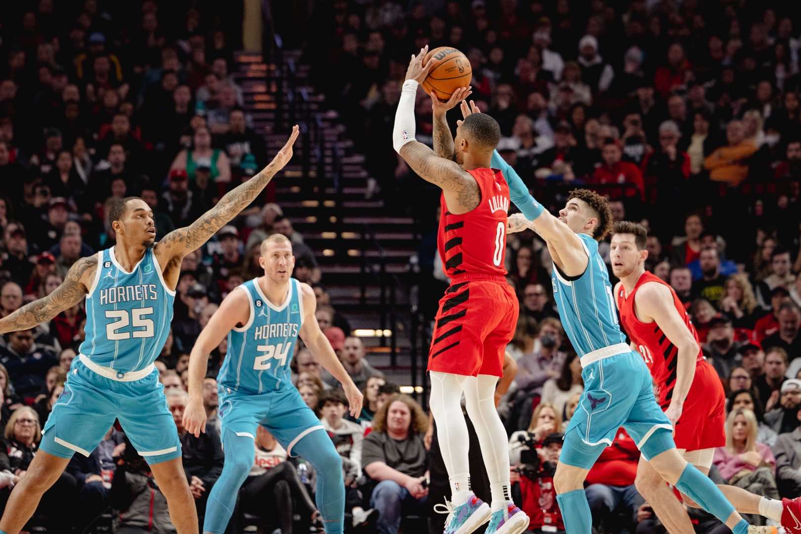 PHOTOS » Trail Blazers vs Hornets on December 26, 2022 Photo Gallery