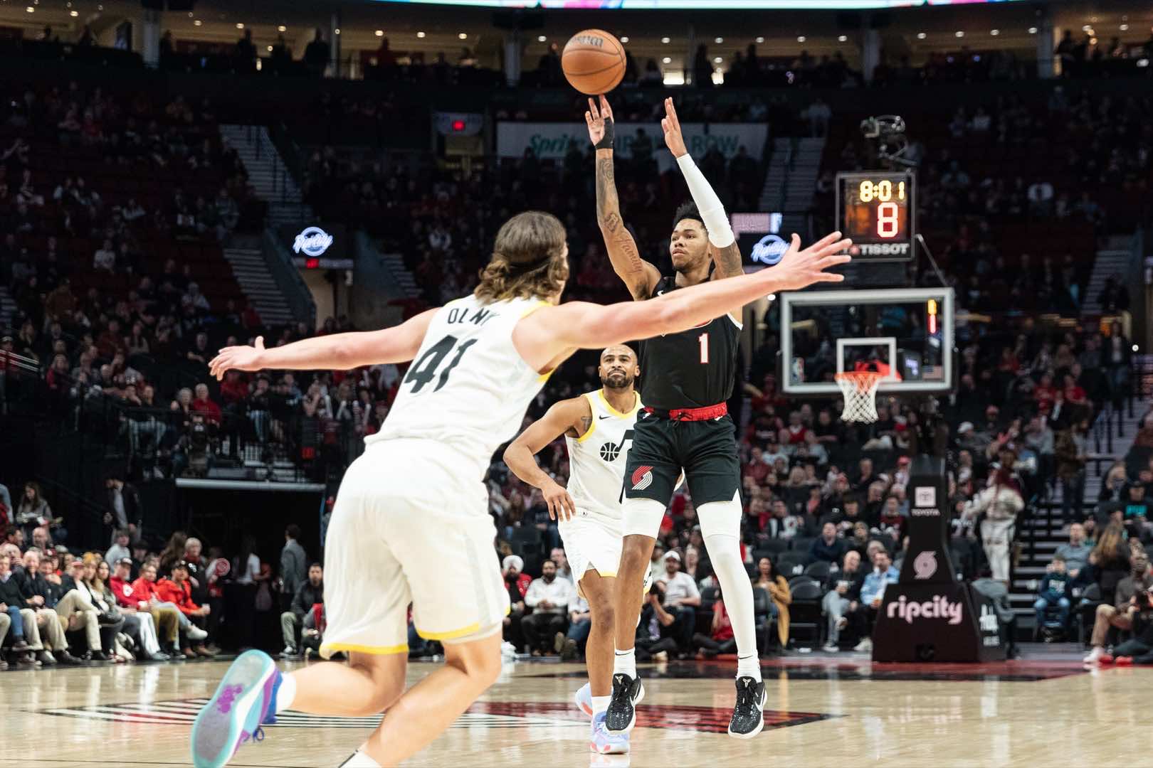 PHOTOS » Trail Blazers vs. Jazz on December 14, 2023 Photo Gallery ...