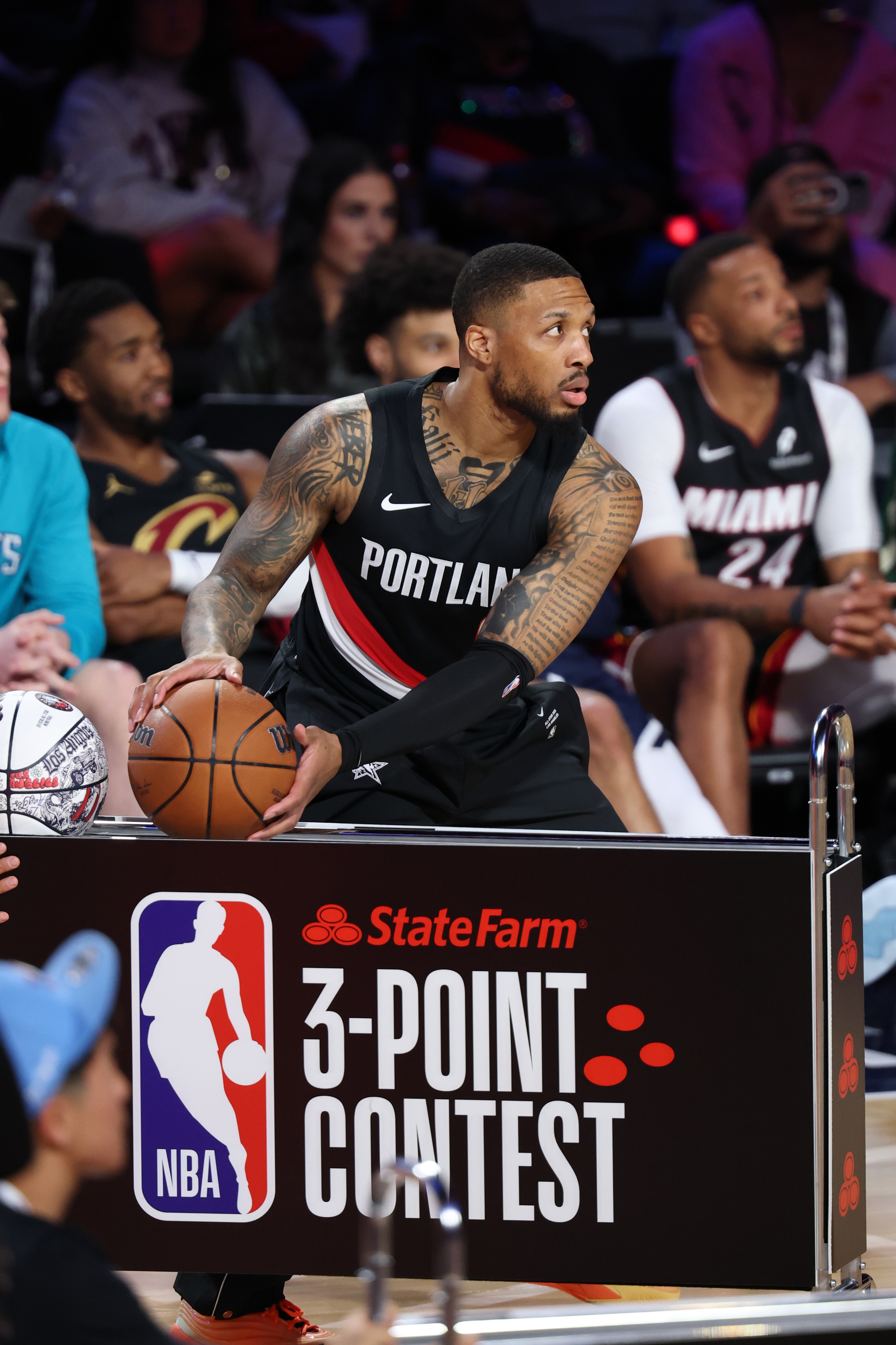 PHOTOS » Damian Lillard Wins 2026 Three-Point Contest At All-Star
