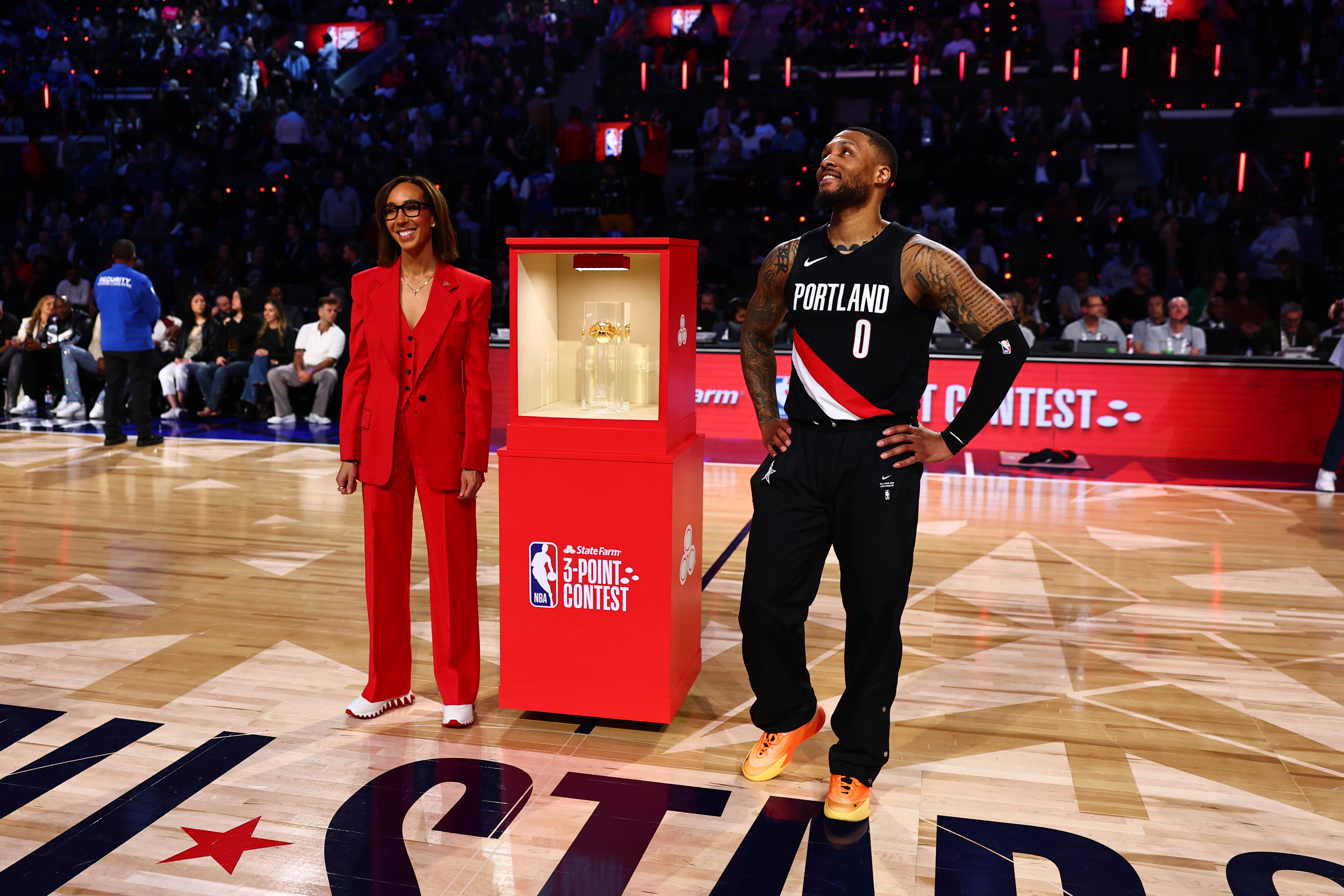 PHOTOS » Damian Lillard Wins 2026 Three-Point Contest At All-Star