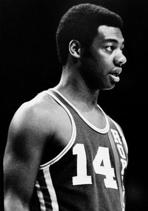 History: Oscar Robertson | NBA.com