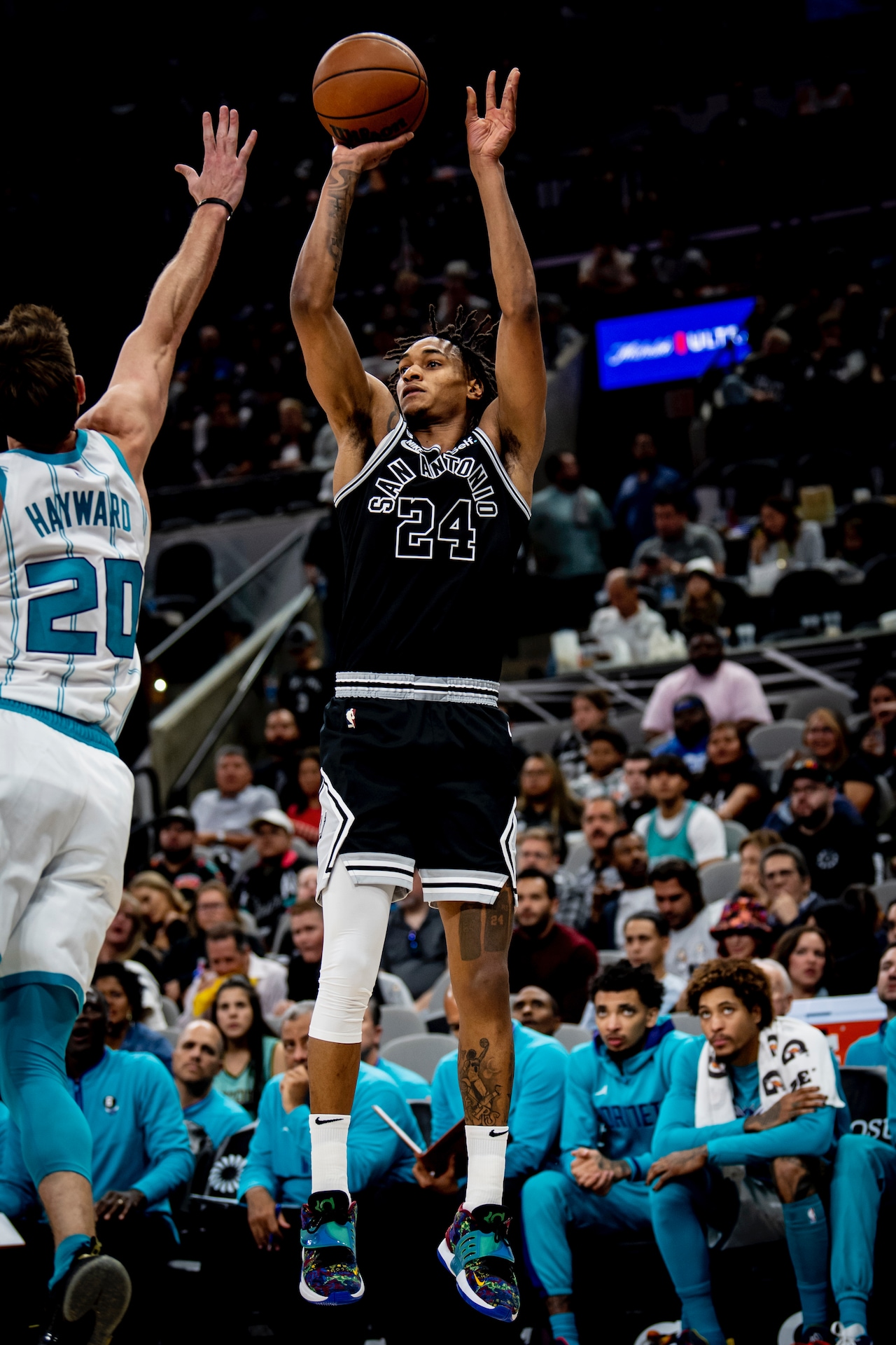 Breathtaking Spurs Can't Rally Past Red Hot Hornets In Snowy Saturday Matinee Wallpaper Nature
