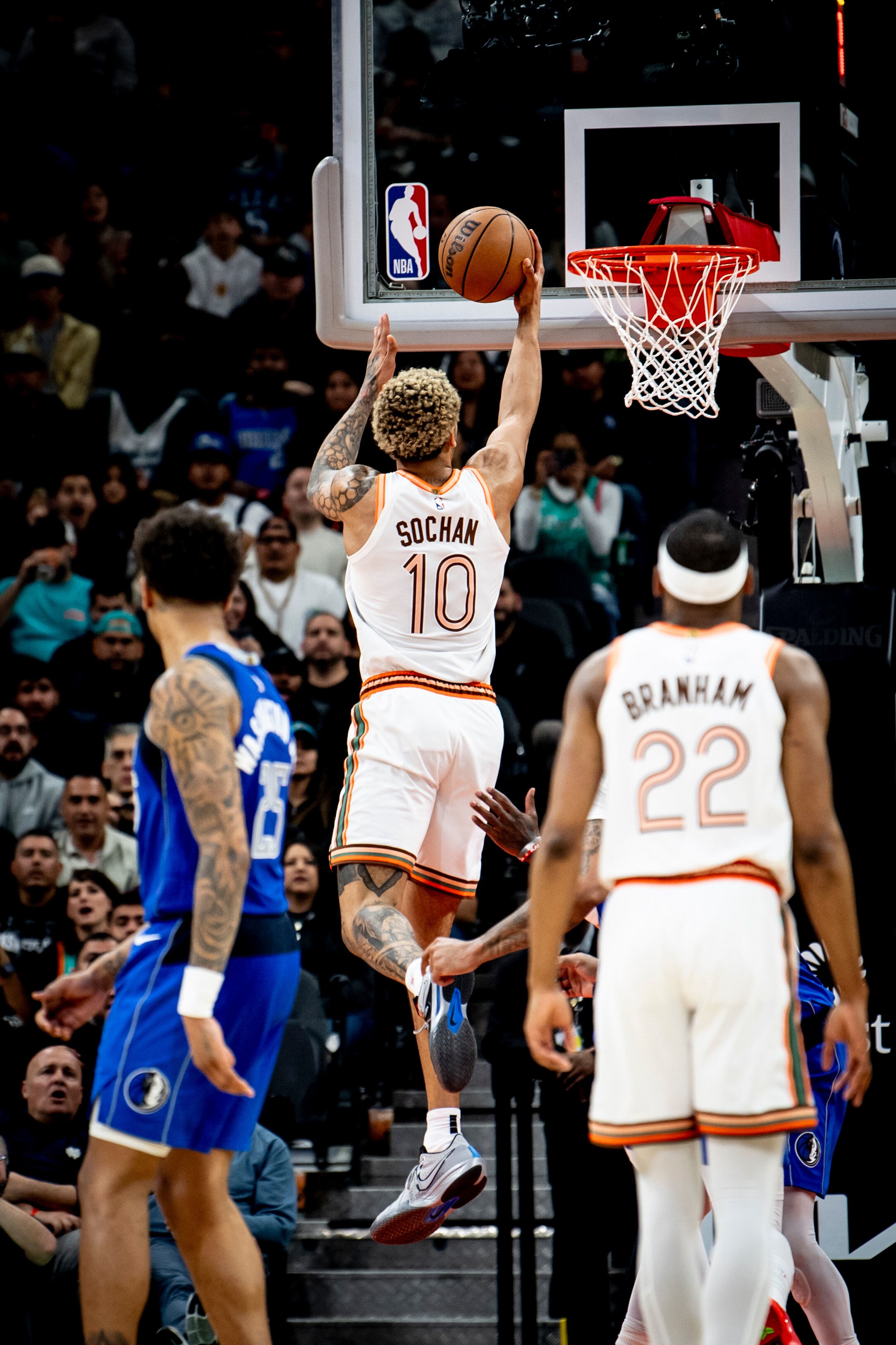 Photos: Spurs vs Dallas Mavericks | 3/19/24 Photo Gallery | NBA.com