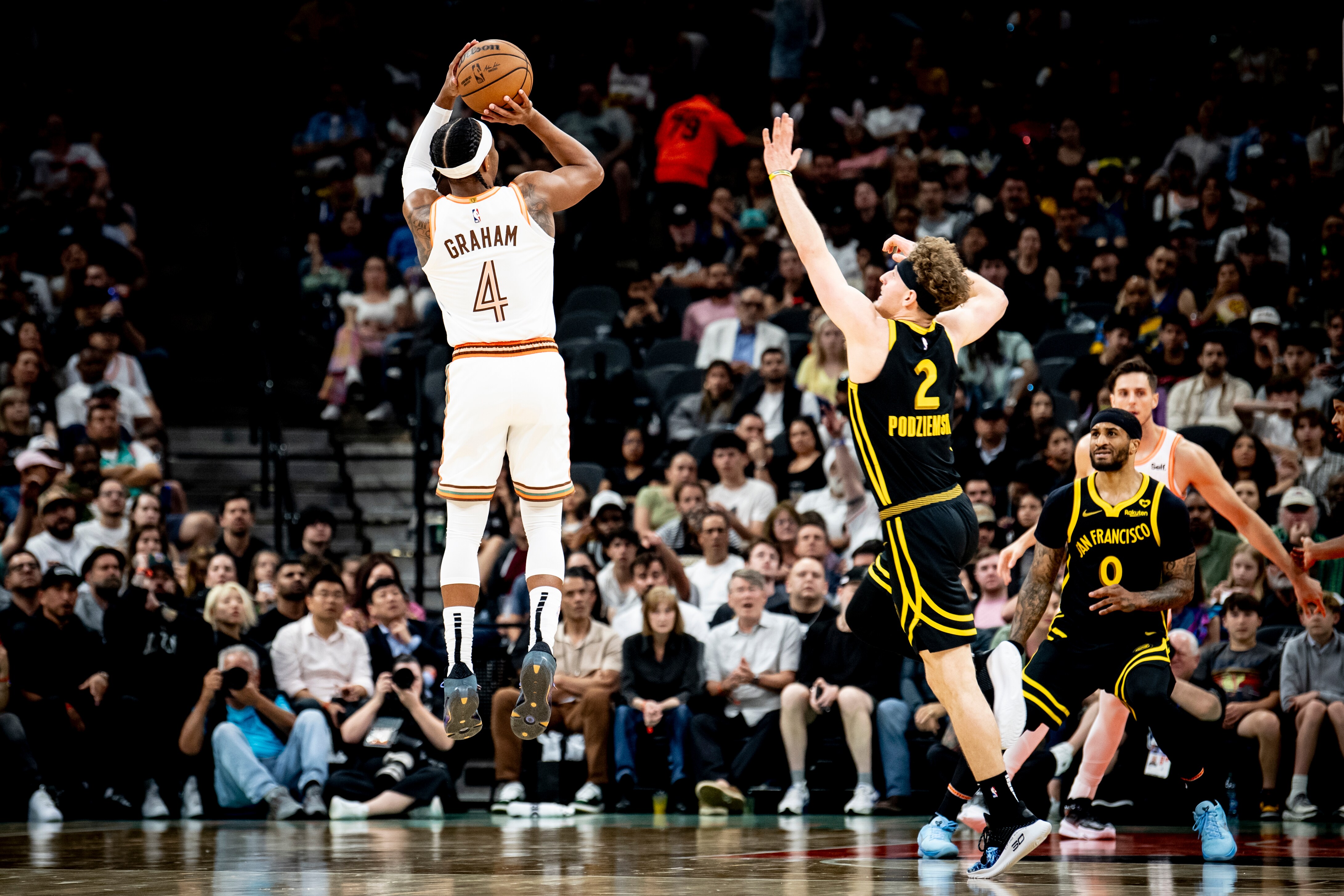 Photos: Spurs vs Golden State Warriors I 3/31/24 Photo Gallery | NBA.com
