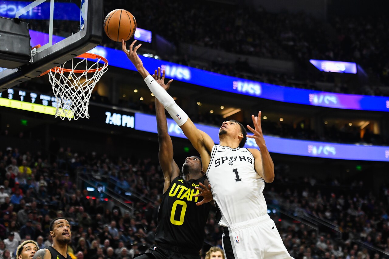 Victor Wembanyama Named to 2023-24 Kia NBA All-Defensive First Team ...