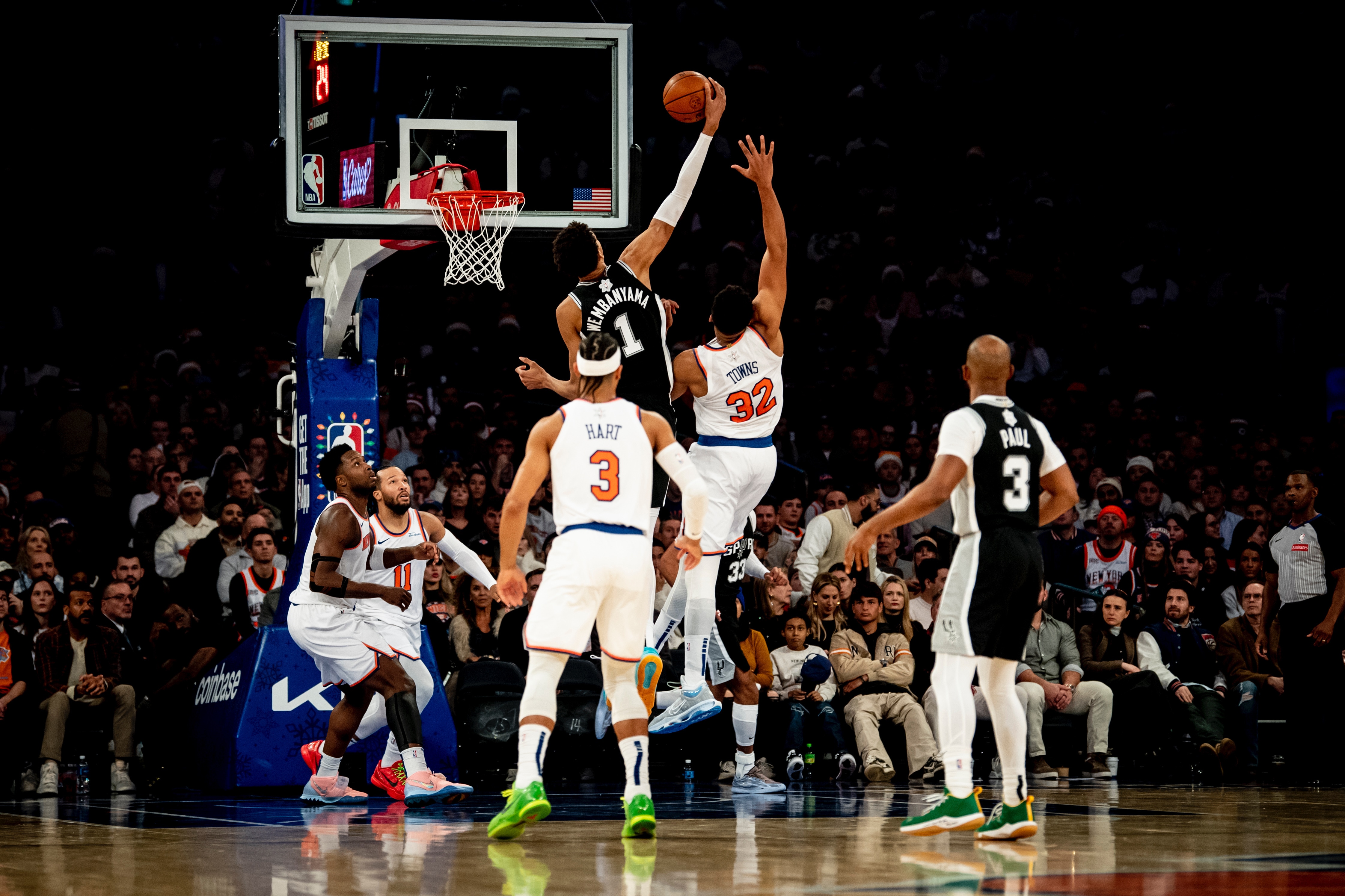 03:30: גמר הגביע בין ניו יורק לסן אנטוניו / רועי ויינברג