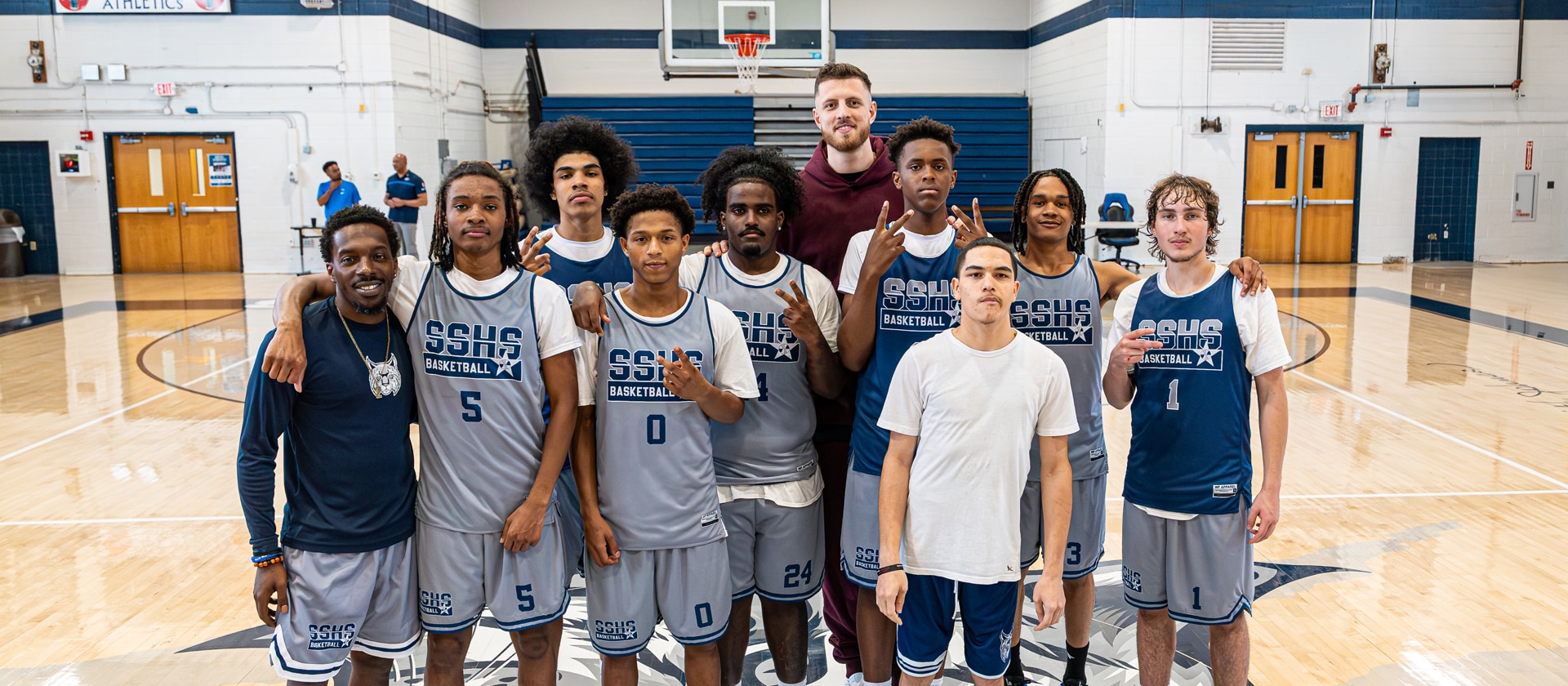 Photos: Hartenstein's Surprise Visit | Oklahoma City Thunder