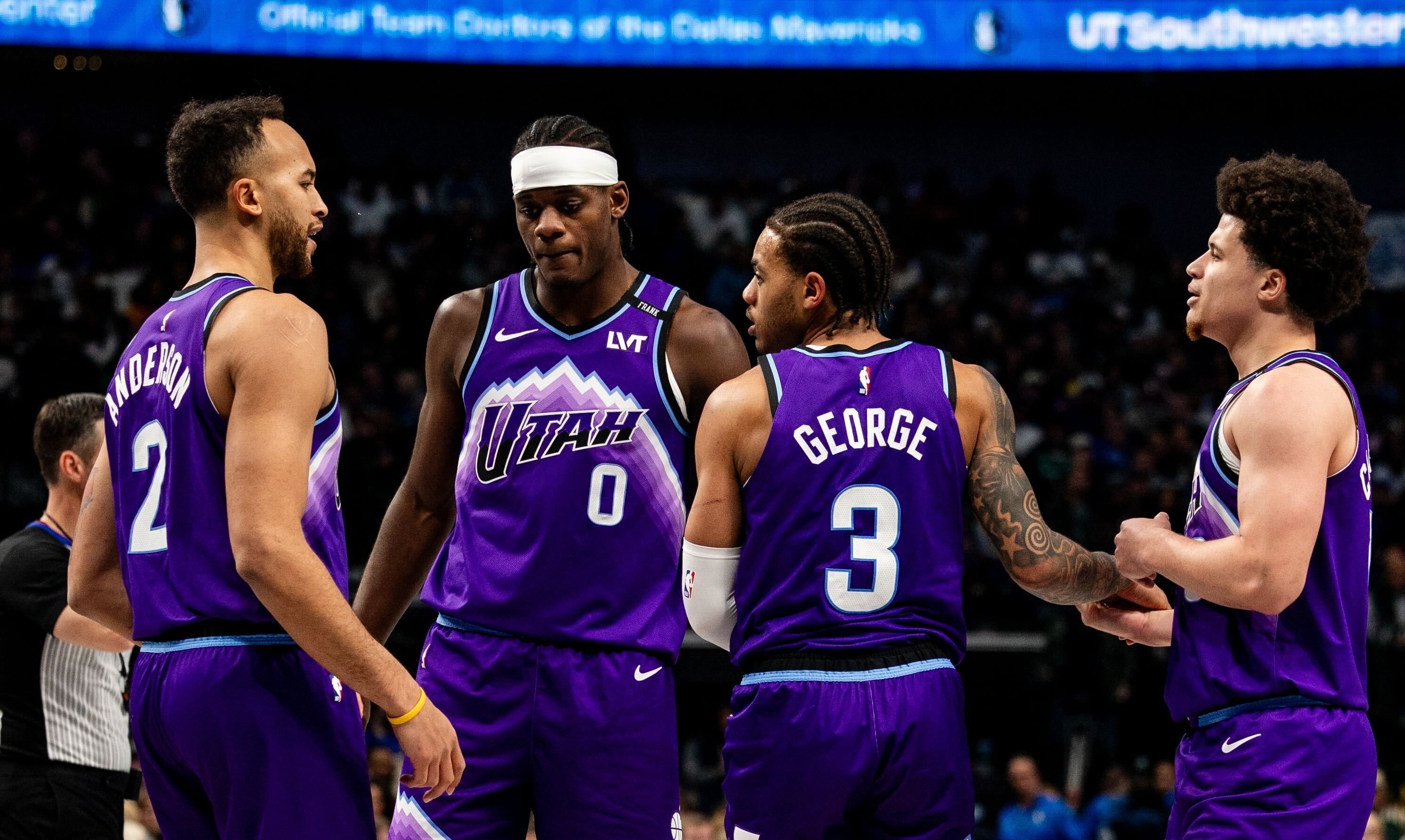 Utah Jazz Struggle to Get Stops in Loss to Mavericks: Three