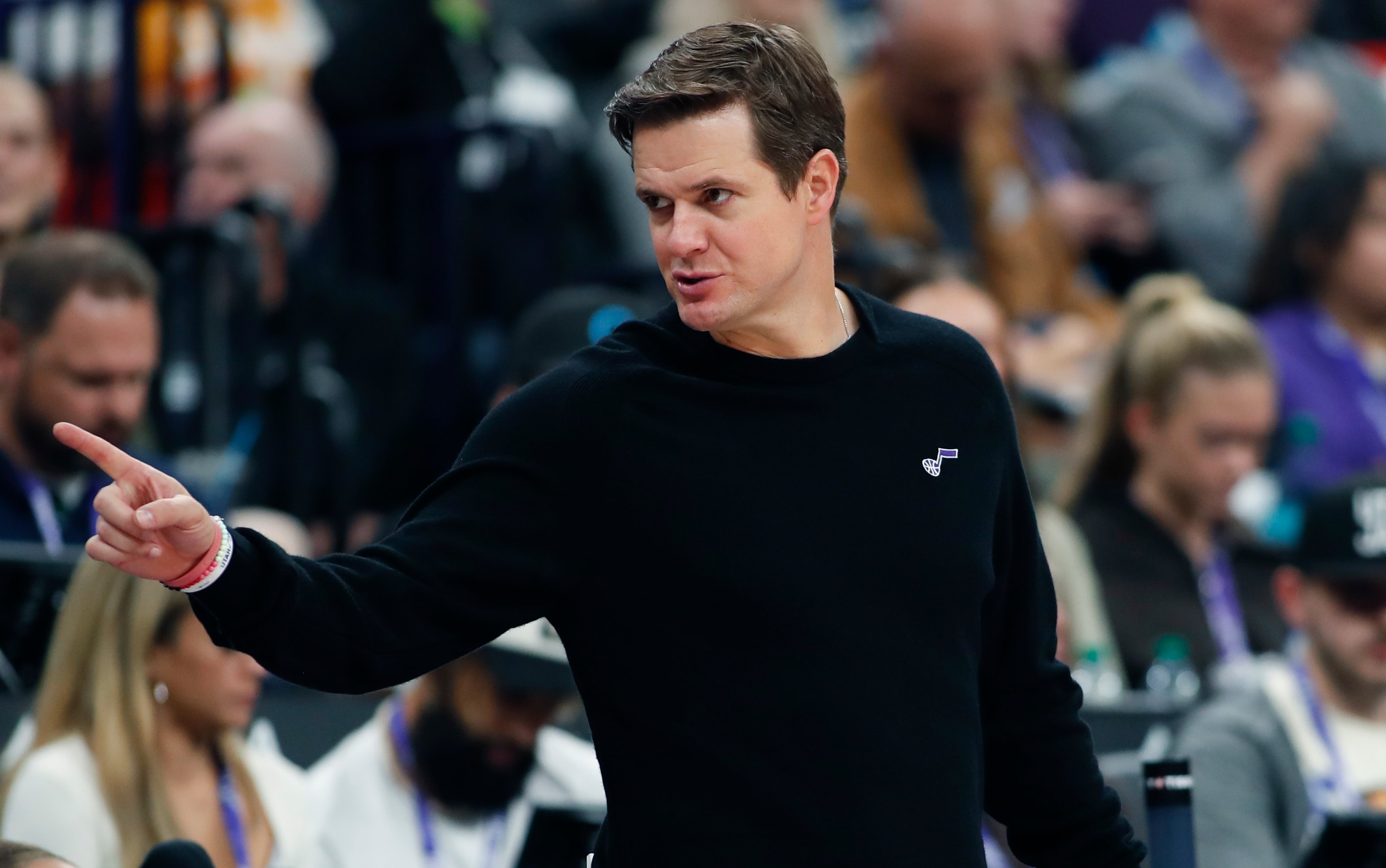Roundball Roundup: Spurs Preseason Game + Southwest Division Preview