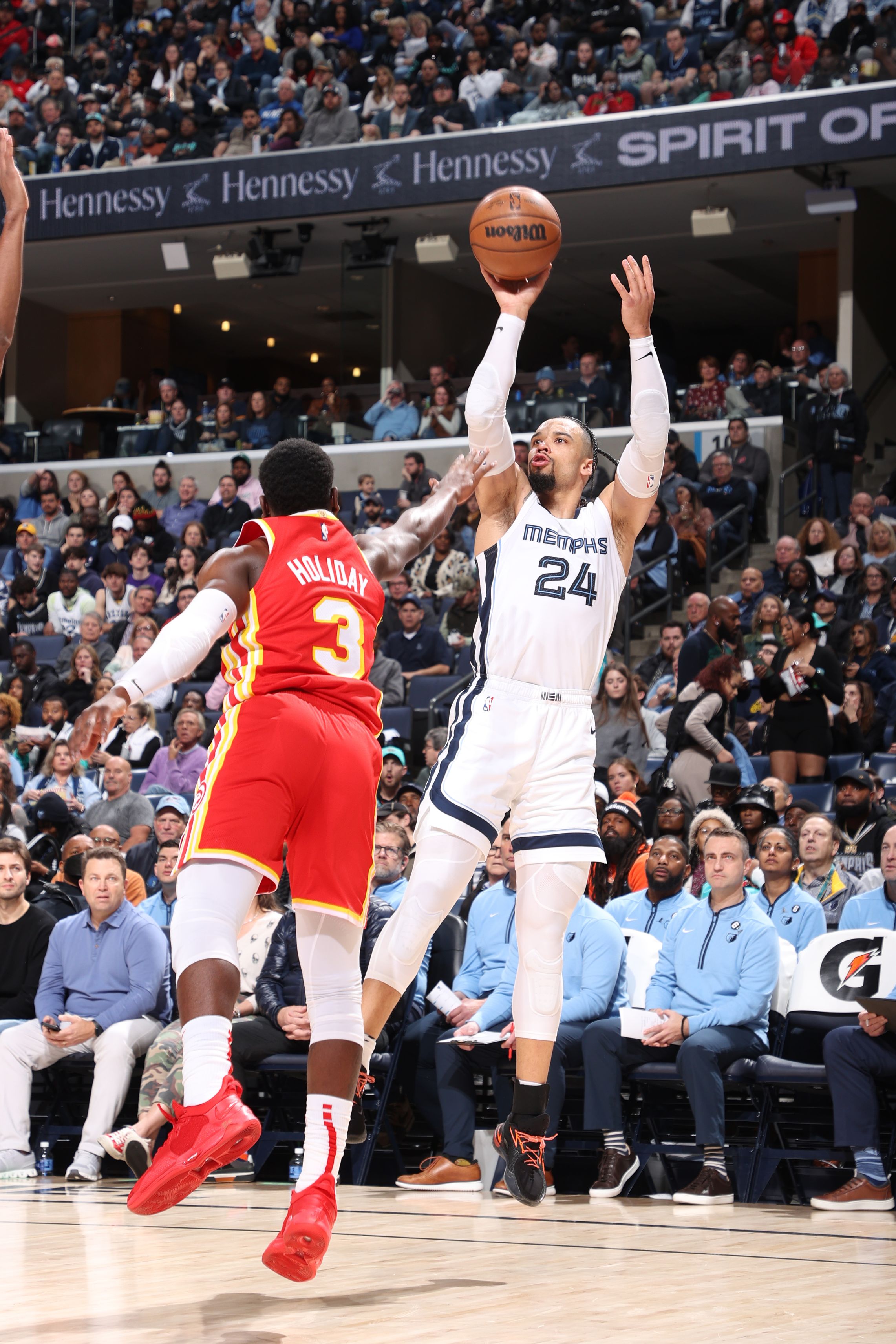 Grizzlies vs Hawks Photos 12.12.22 Photo Gallery | NBA.com