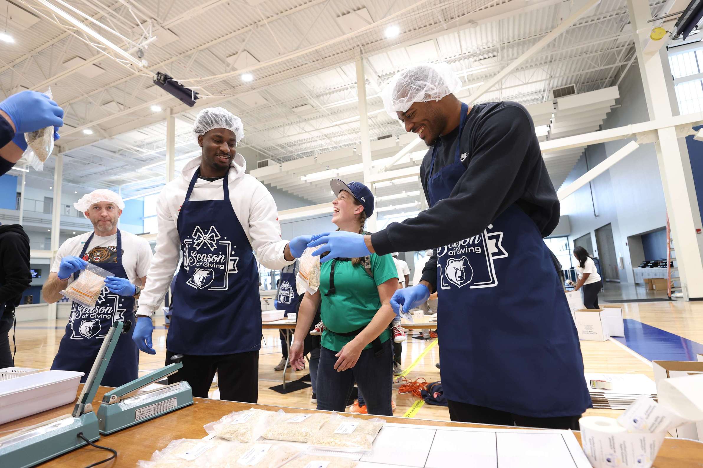 Nba Meals Season of Giving 2023 - Meals of Hope | Memphis Grizzlies