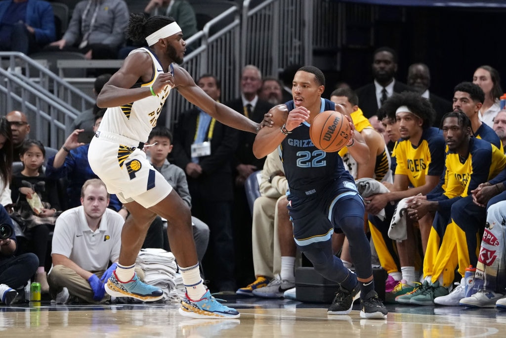Lush Grizziles Use Fourth-quarter Surge To Separate From Pacers Abstract in HD Lush Grizziles Use Fourth-quarter Surge To Separate From Pacers Abstract in HD