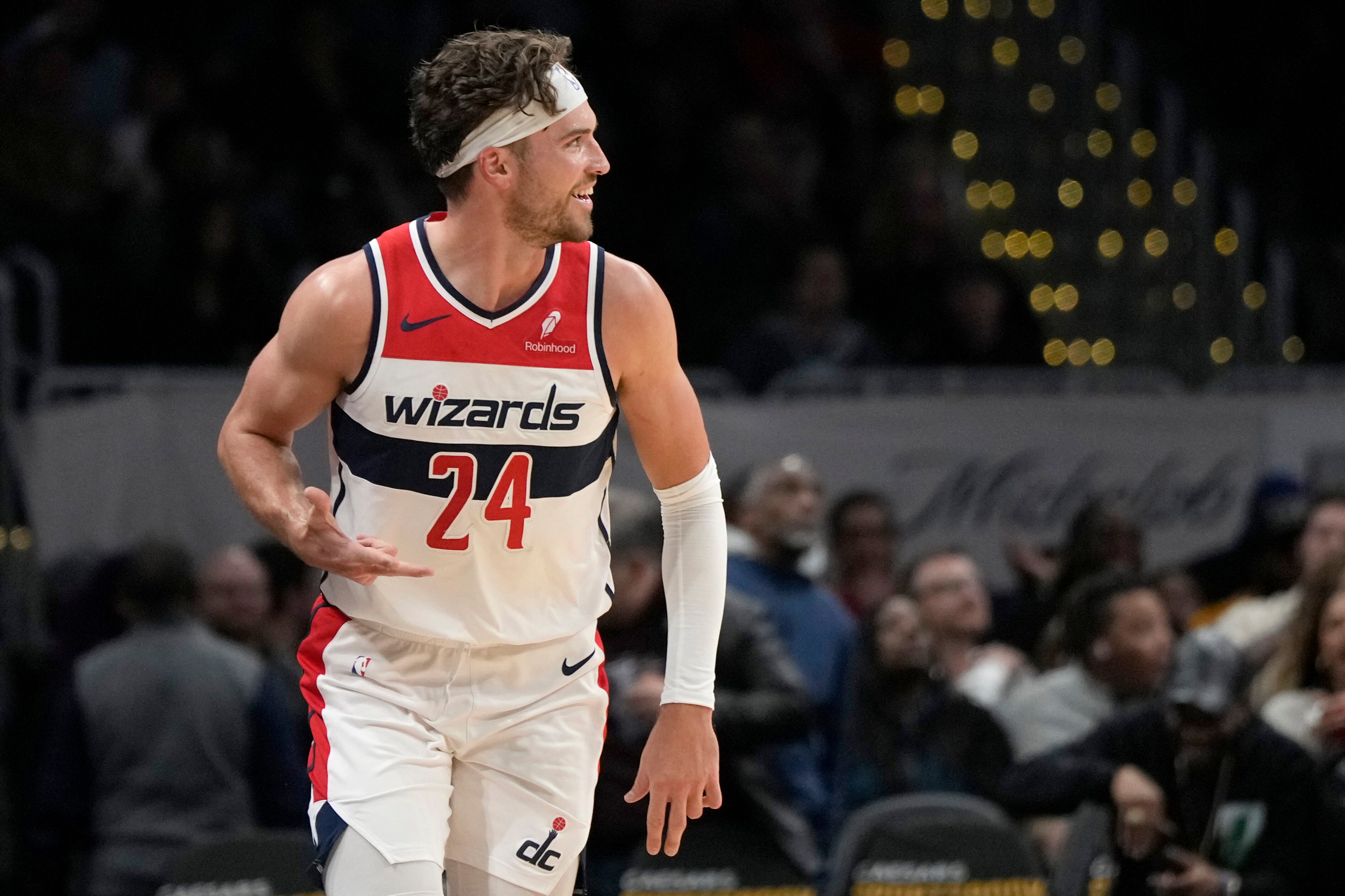 Photos: Wizards vs. Bucks | 04/02/24 Photo Gallery