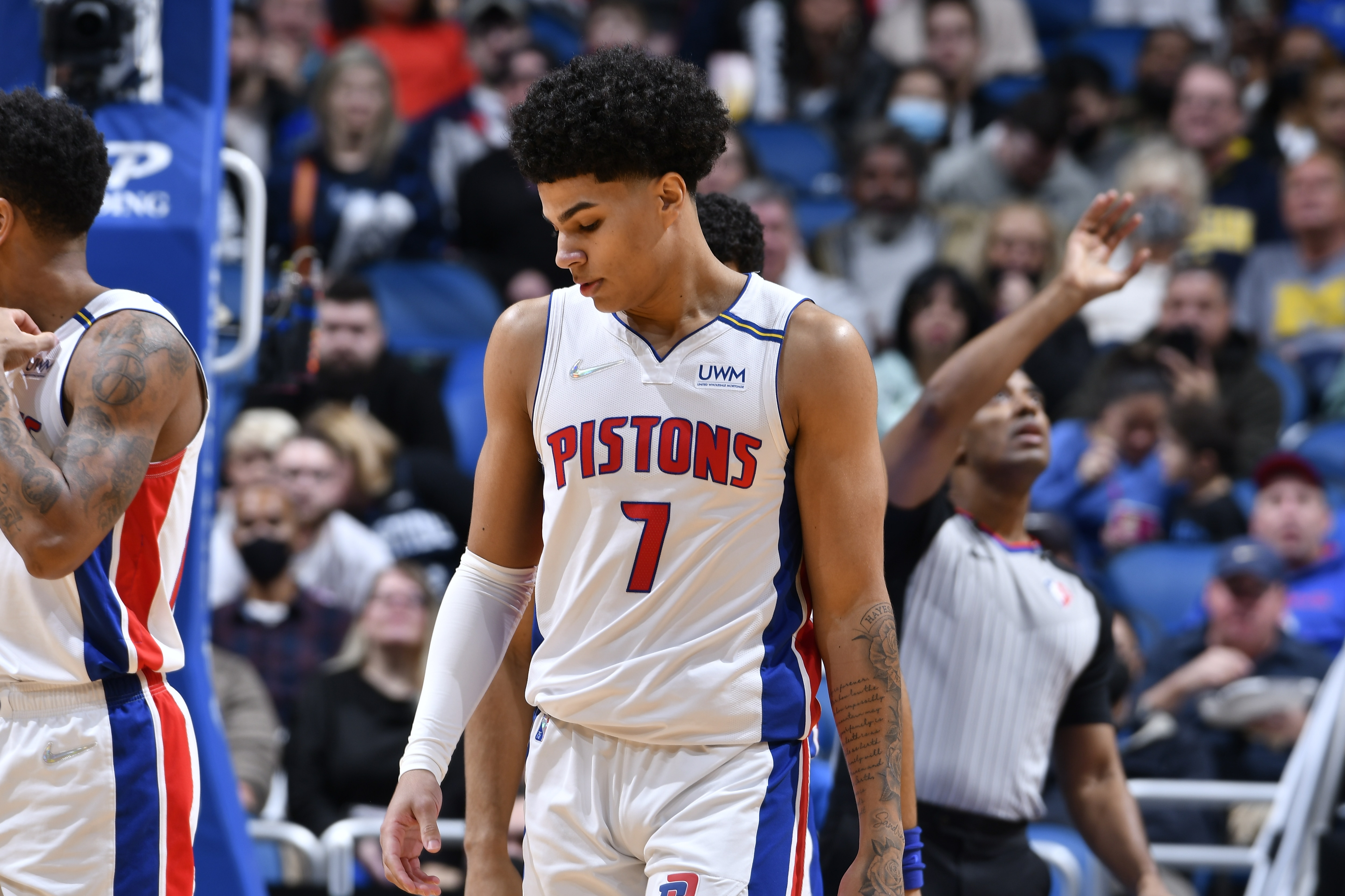 Pistons vs Magic game